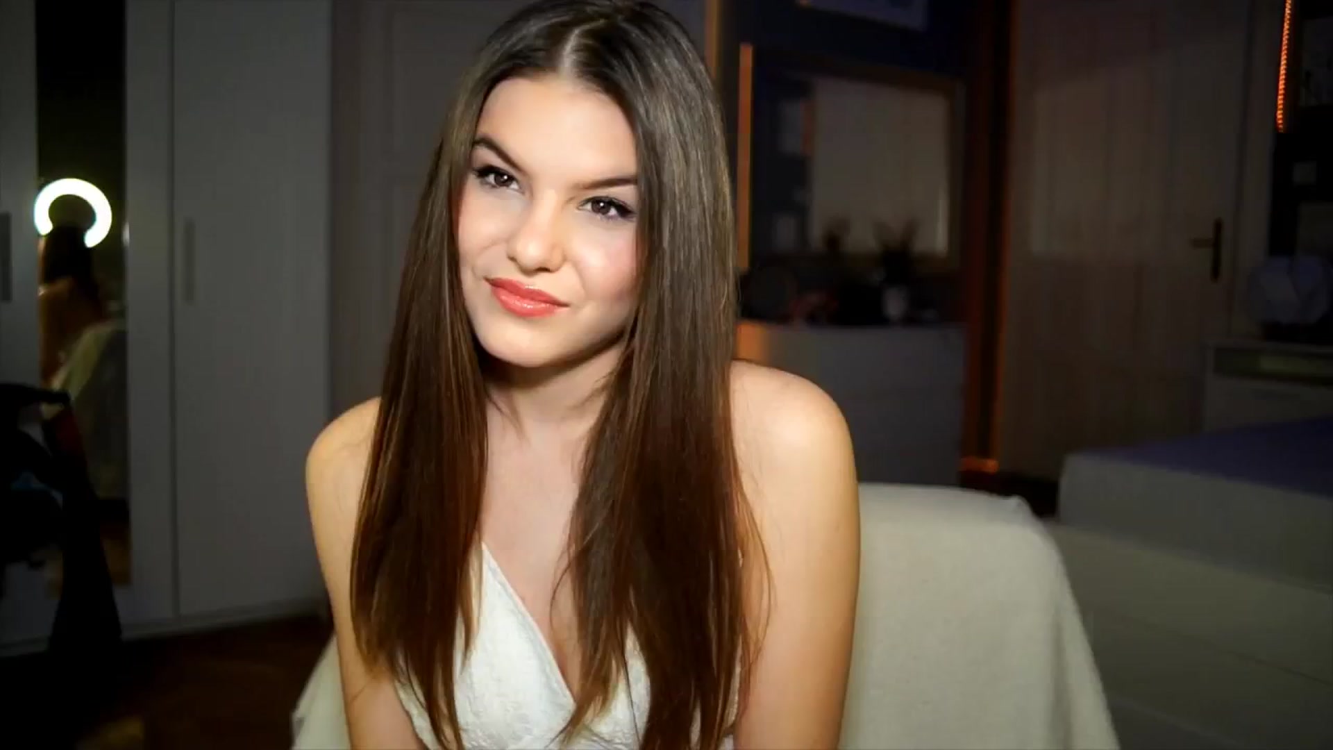 Gallery image thumbnail from Selena_'s myfreecams stream on, 04/08/2026, 16:57 image 3 of 20