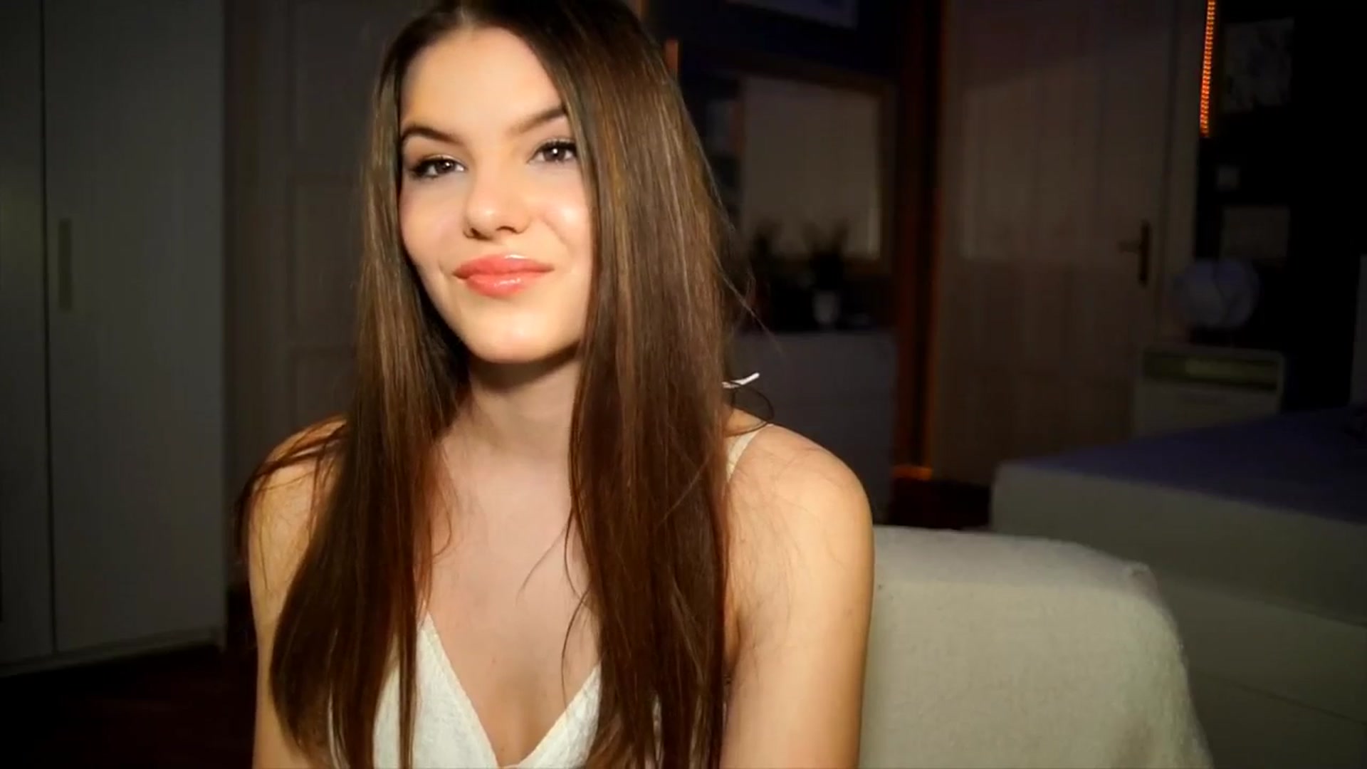 Gallery image thumbnail from Selena_'s myfreecams stream on, 04/08/2026, 17:34 image 3 of 20
