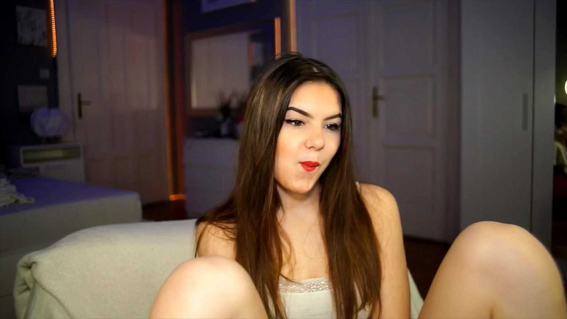 Gallery image thumbnail from Selena_'s myfreecams stream on, 04/09/2026, 17:51 image 13 of 20