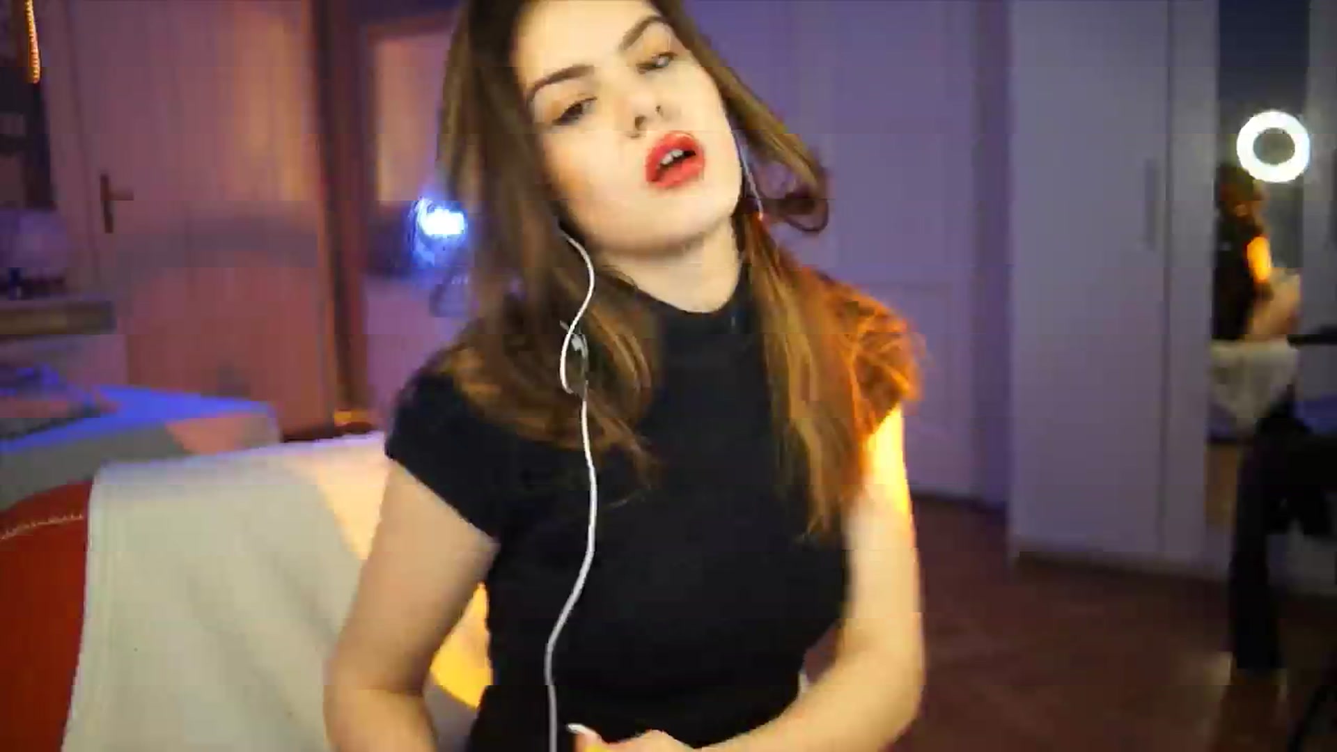 Gallery image thumbnail from Selena_'s myfreecams stream on, 04/13/2026, 22:37 image 9 of 20