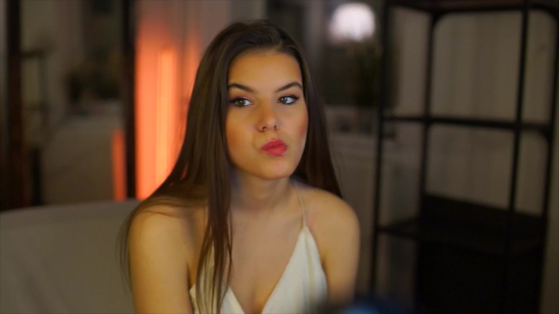 Gallery image thumbnail from Selena_'s myfreecams stream on, 04/17/2026, 18:44 image 12 of 20