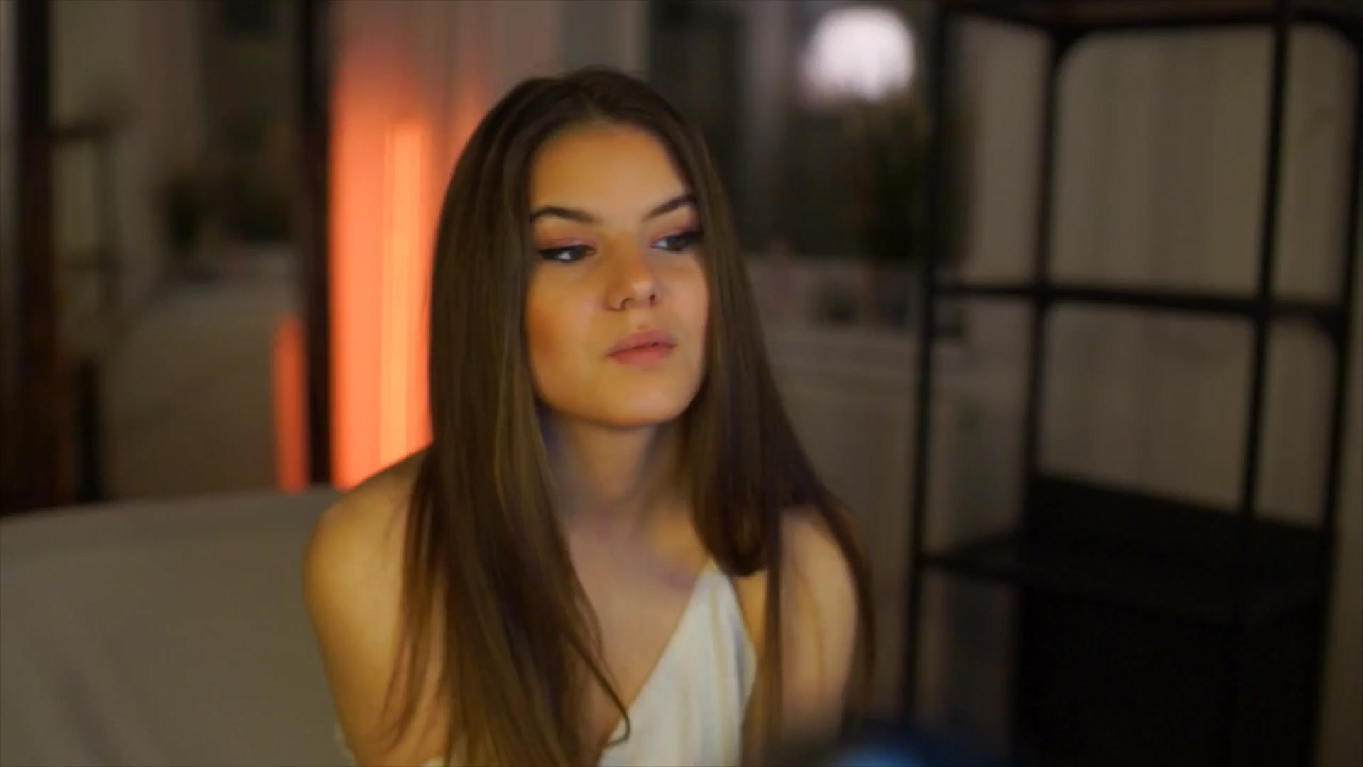 Gallery image thumbnail from Selena_'s myfreecams stream on, 04/17/2026, 18:44 image 2 of 20