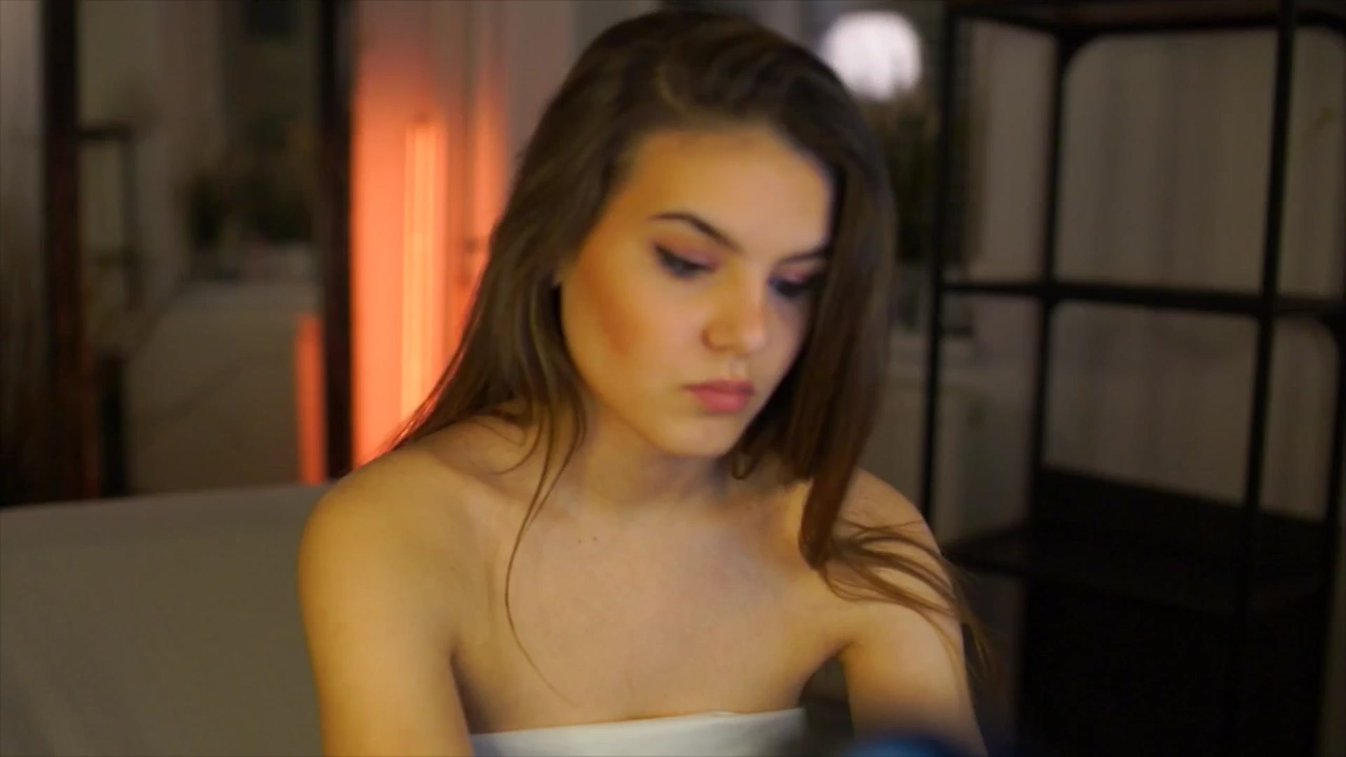 Gallery image thumbnail from Selena_'s myfreecams stream on, 04/17/2026, 21:27 image 7 of 20