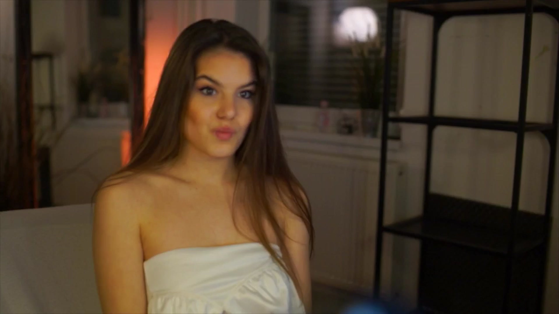 Gallery image thumbnail from Selena_'s myfreecams stream on, 04/17/2026, 21:27 image 1 of 20