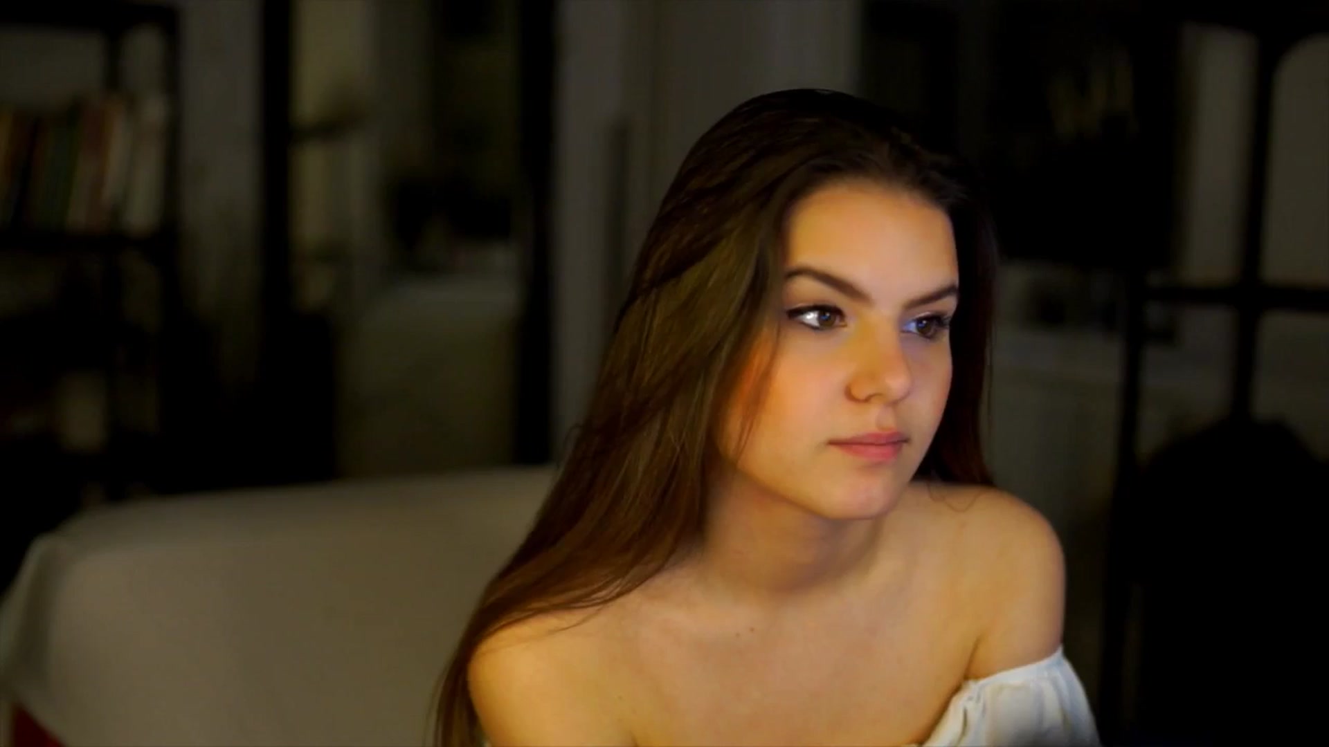 Gallery image thumbnail from Selena_'s myfreecams stream on, 04/19/2026, 19:01 image 13 of 20
