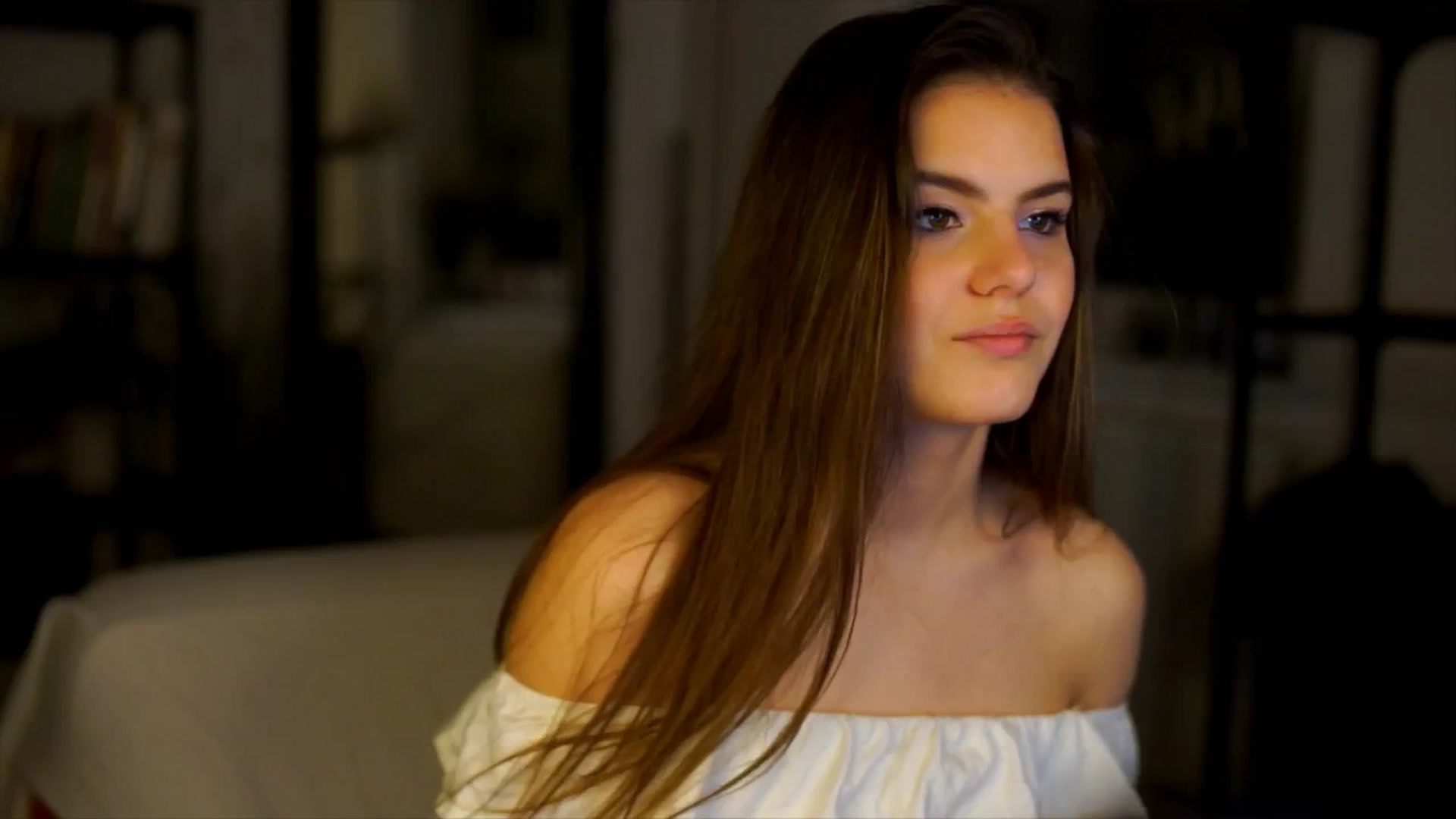 Gallery image thumbnail from Selena_'s myfreecams stream on, 04/19/2026, 19:01 image 1 of 20