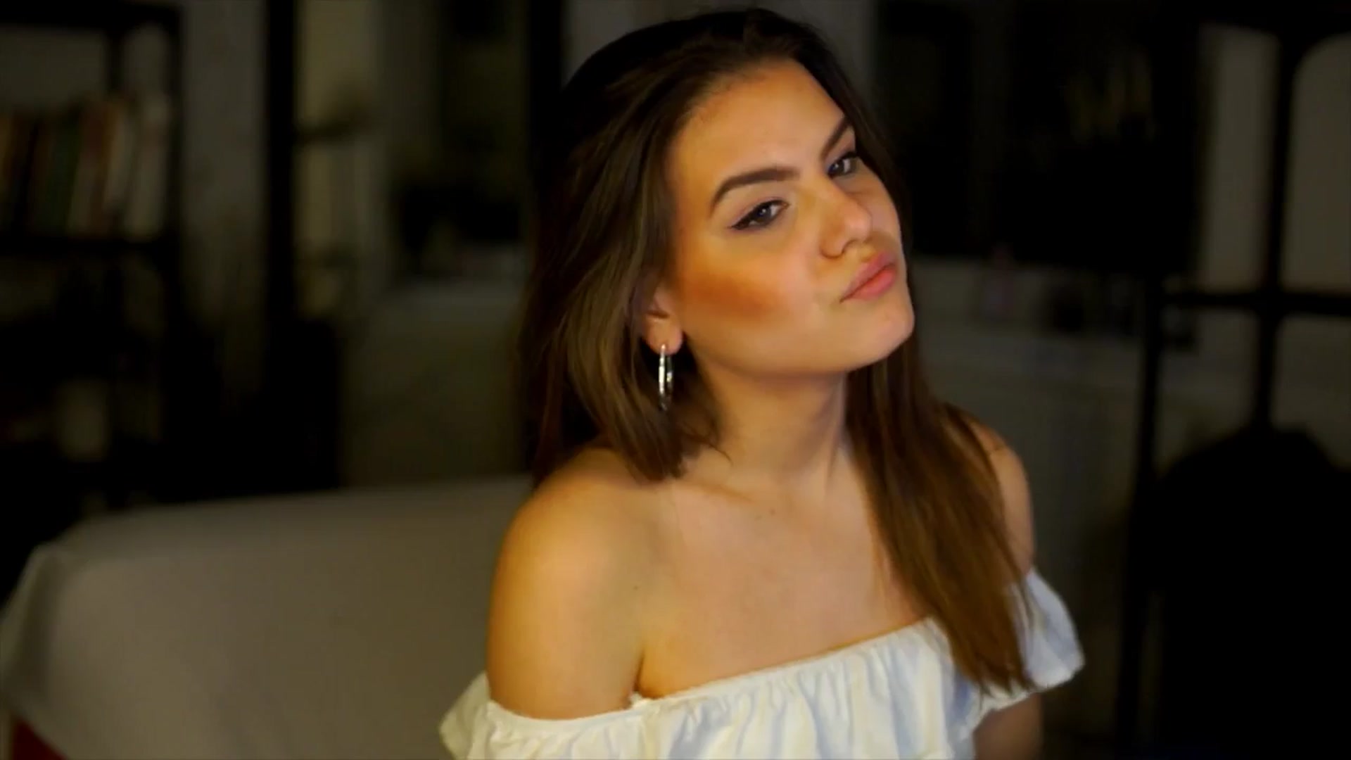Gallery image thumbnail from Selena_'s myfreecams stream on, 04/19/2026, 19:01 image 18 of 20