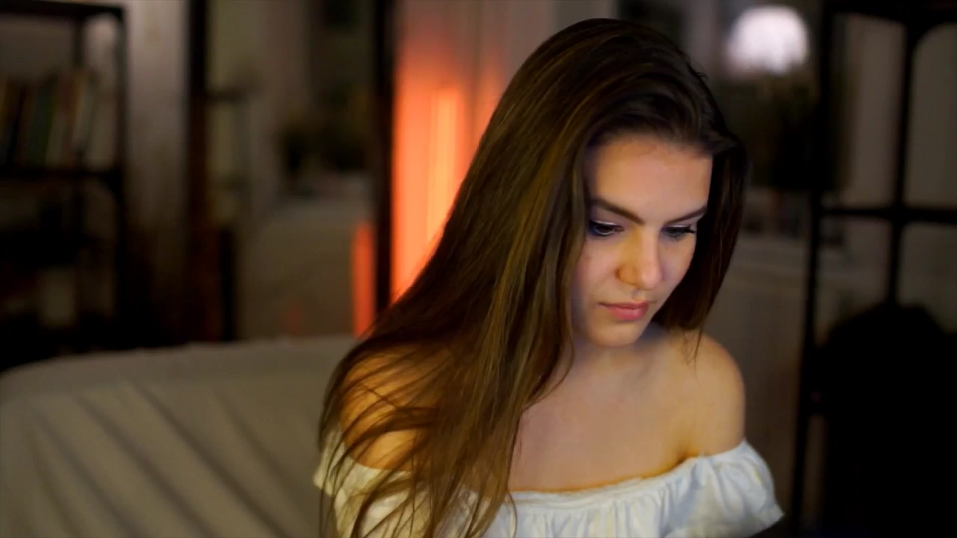 Gallery image thumbnail from Selena_'s myfreecams stream on, 04/19/2026, 20:35 image 13 of 20