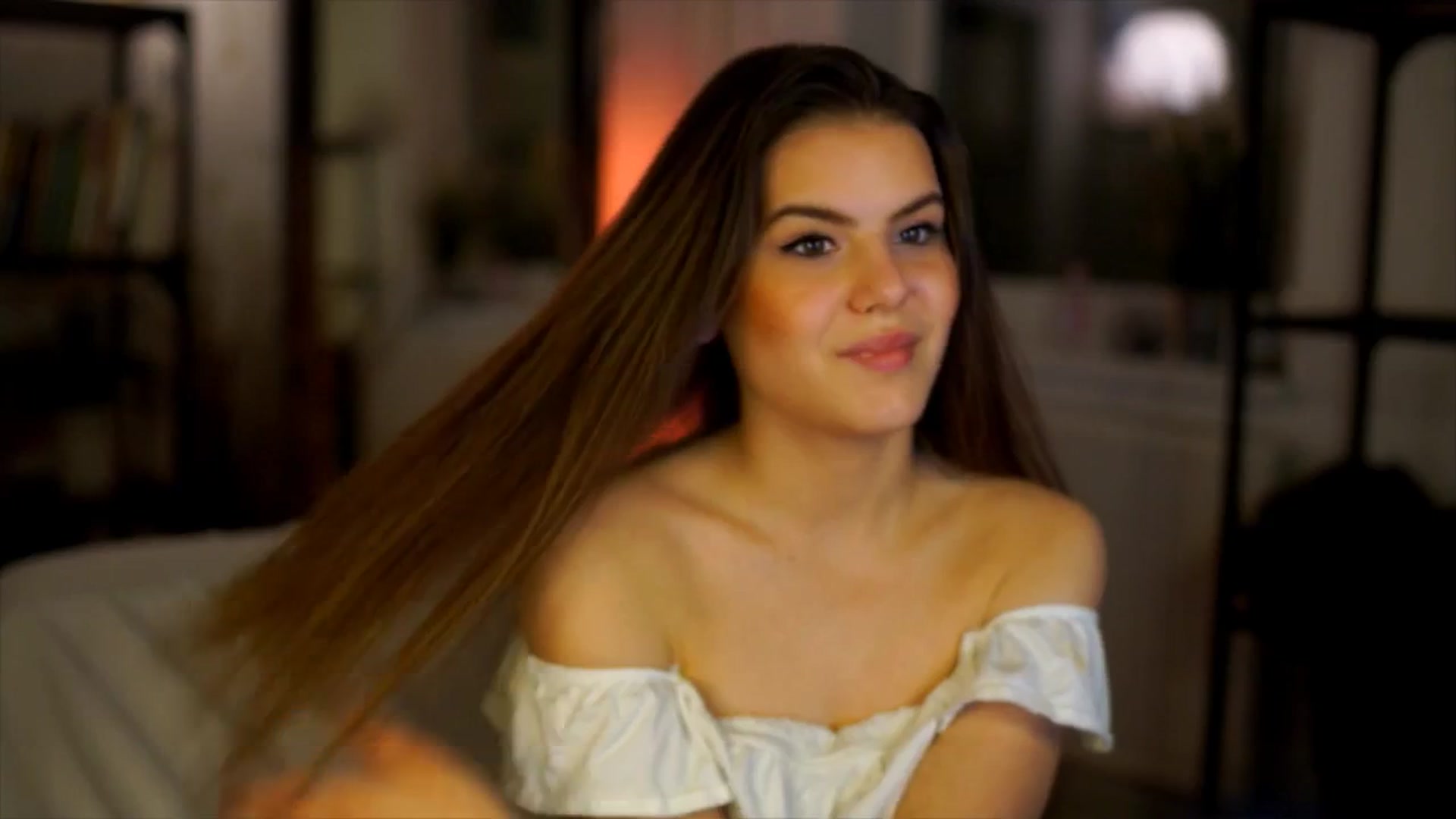 Gallery image thumbnail from Selena_'s myfreecams stream on, 04/19/2026, 20:35 image 14 of 20