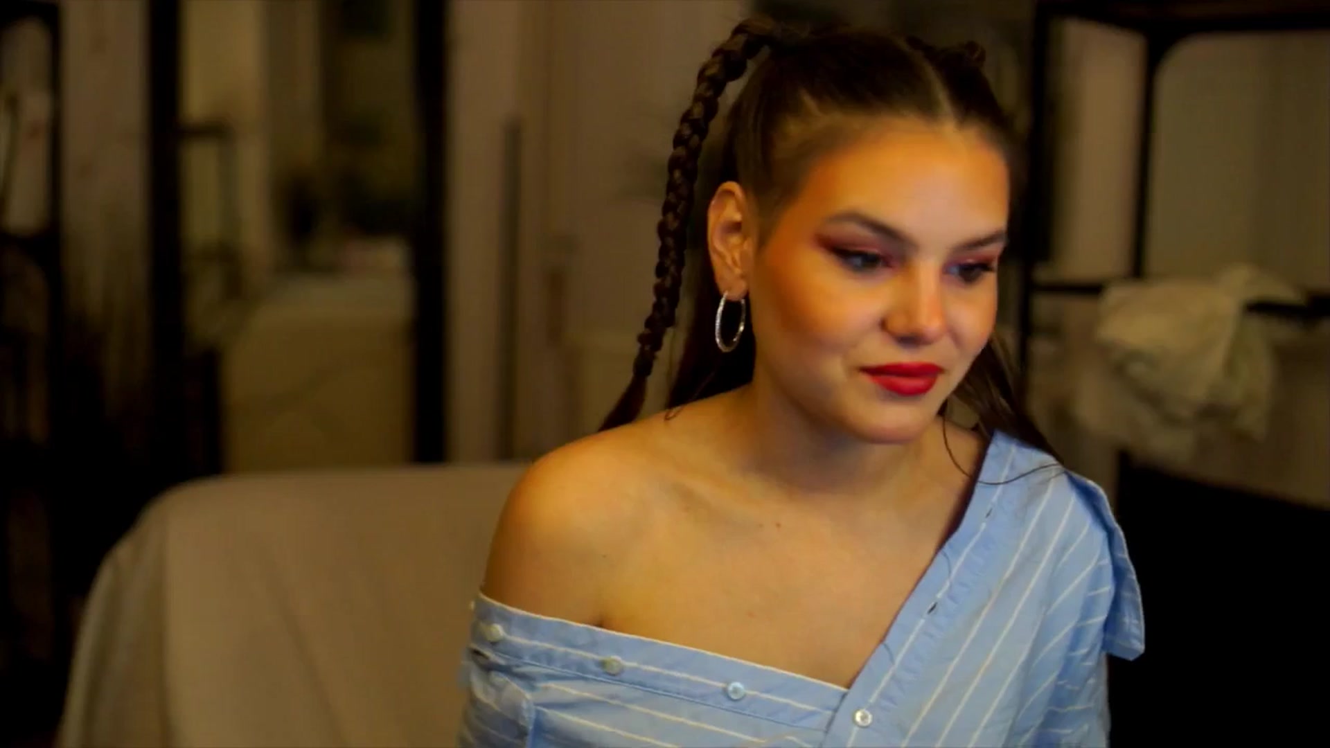 Gallery image thumbnail from Selena_'s myfreecams stream on, 04/20/2026, 18:03 image 18 of 20