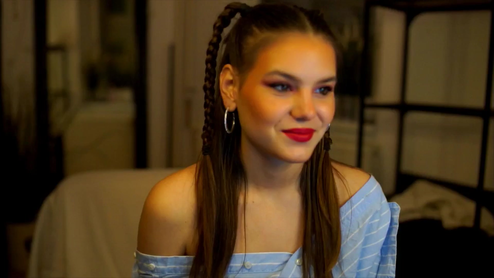 Gallery image thumbnail from Selena_'s myfreecams stream on, 04/20/2026, 18:03 image 6 of 20
