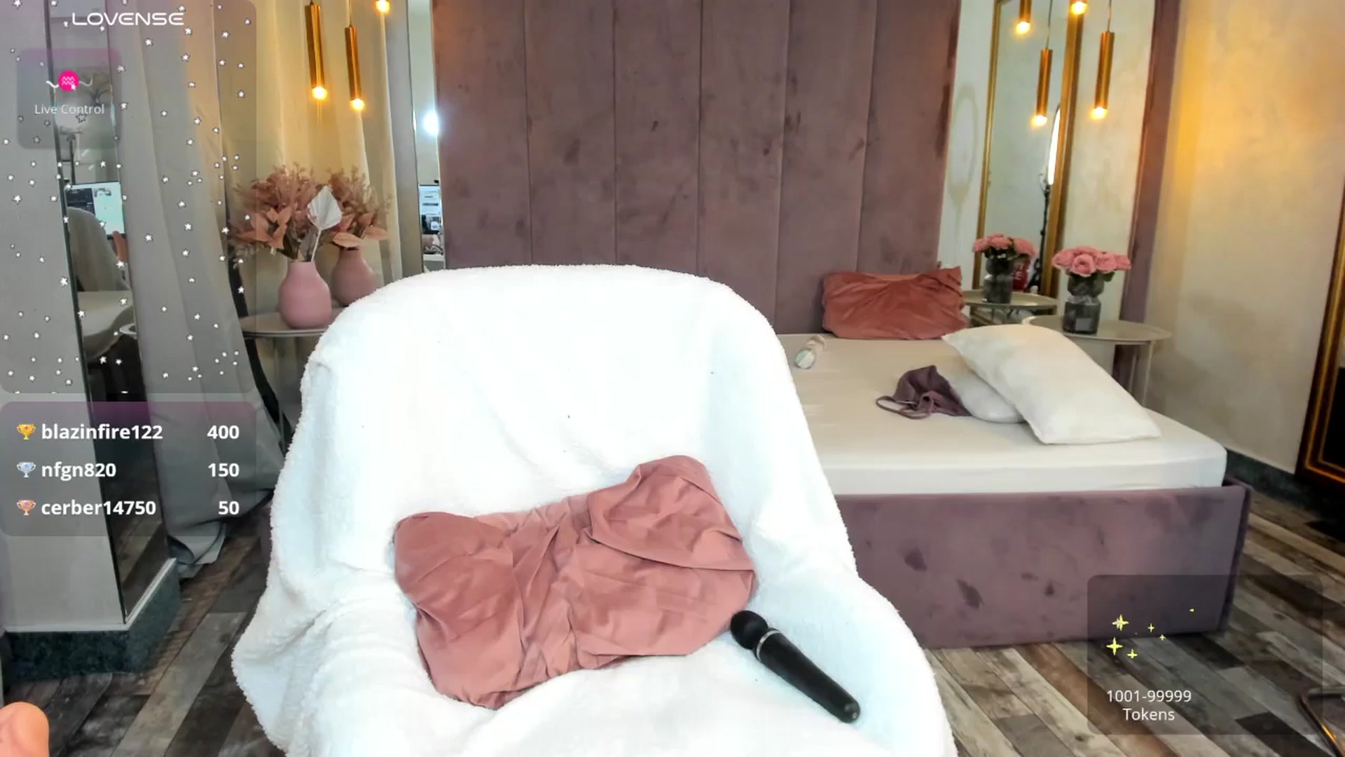 Gallery image thumbnail from Selena_Reeves's myfreecams stream on, 12/31/2025, 13:02 image 17 of 20