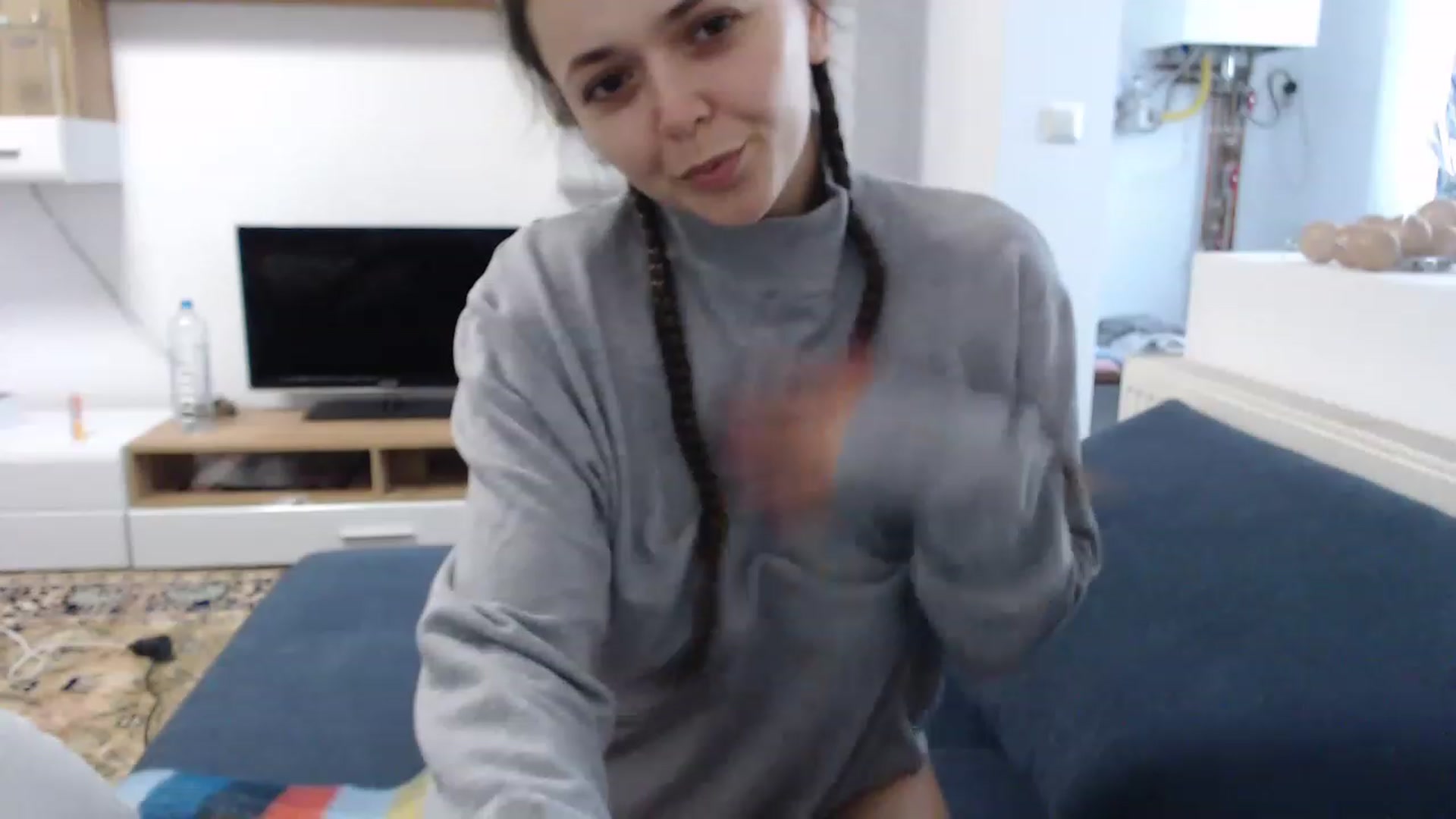 Gallery image thumbnail from Selene18a's myfreecams stream on, 11/19/2022, 13:51 image 16 of 20