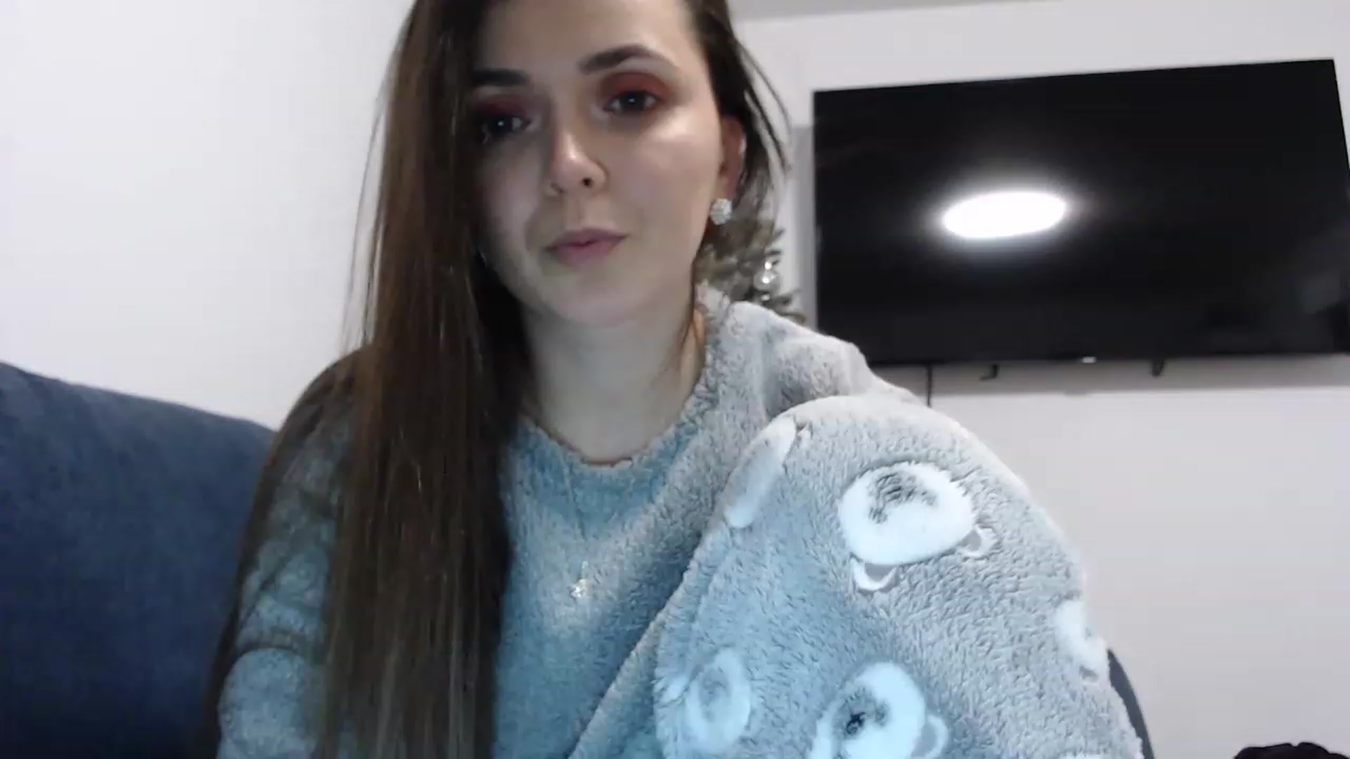 Gallery image thumbnail from Selene18a's myfreecams stream on, 01/21/2023, 20:34 image 14 of 20
