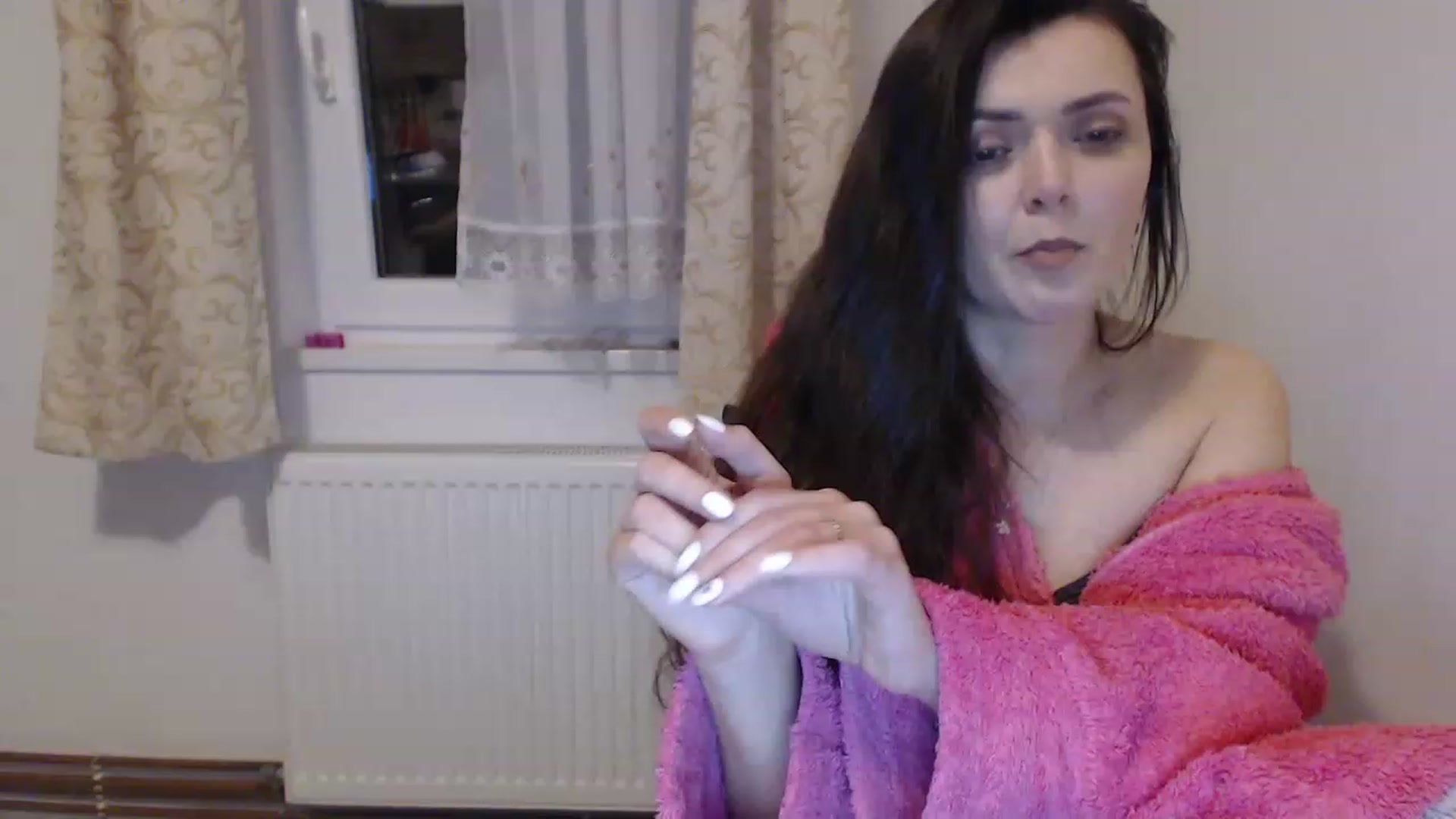 Gallery image thumbnail from Selene18a's myfreecams stream on, 04/17/2023, 21:48 image 4 of 20