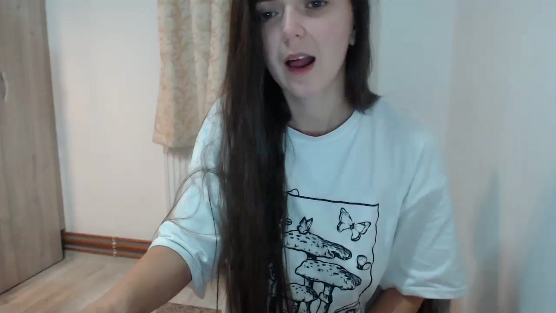 Gallery image thumbnail from Selene18a's myfreecams stream on, 10/22/2023, 17:56 image 17 of 20
