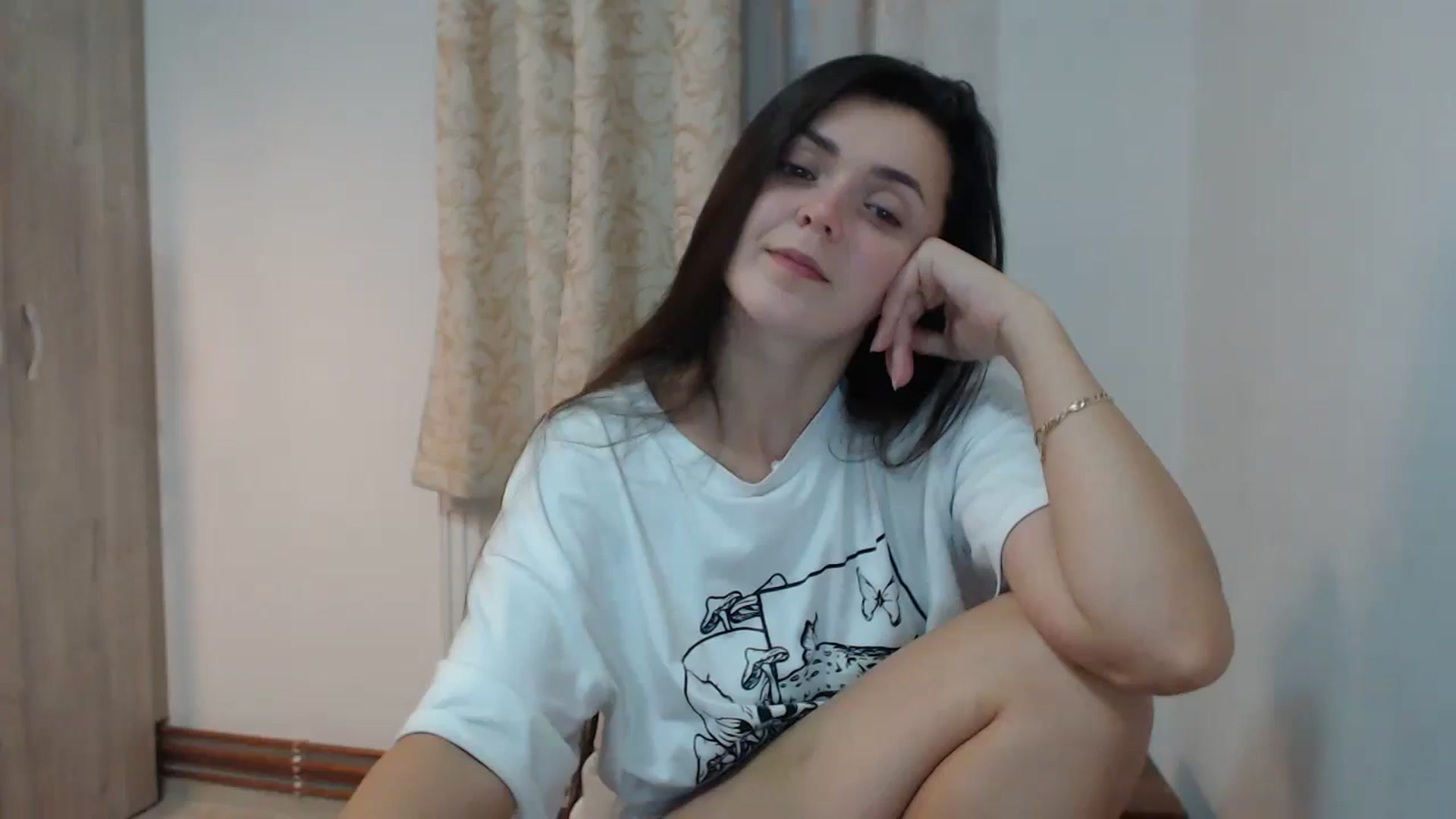 Gallery image thumbnail from Selene18a's myfreecams stream on, 10/22/2023, 17:56 image 20 of 20