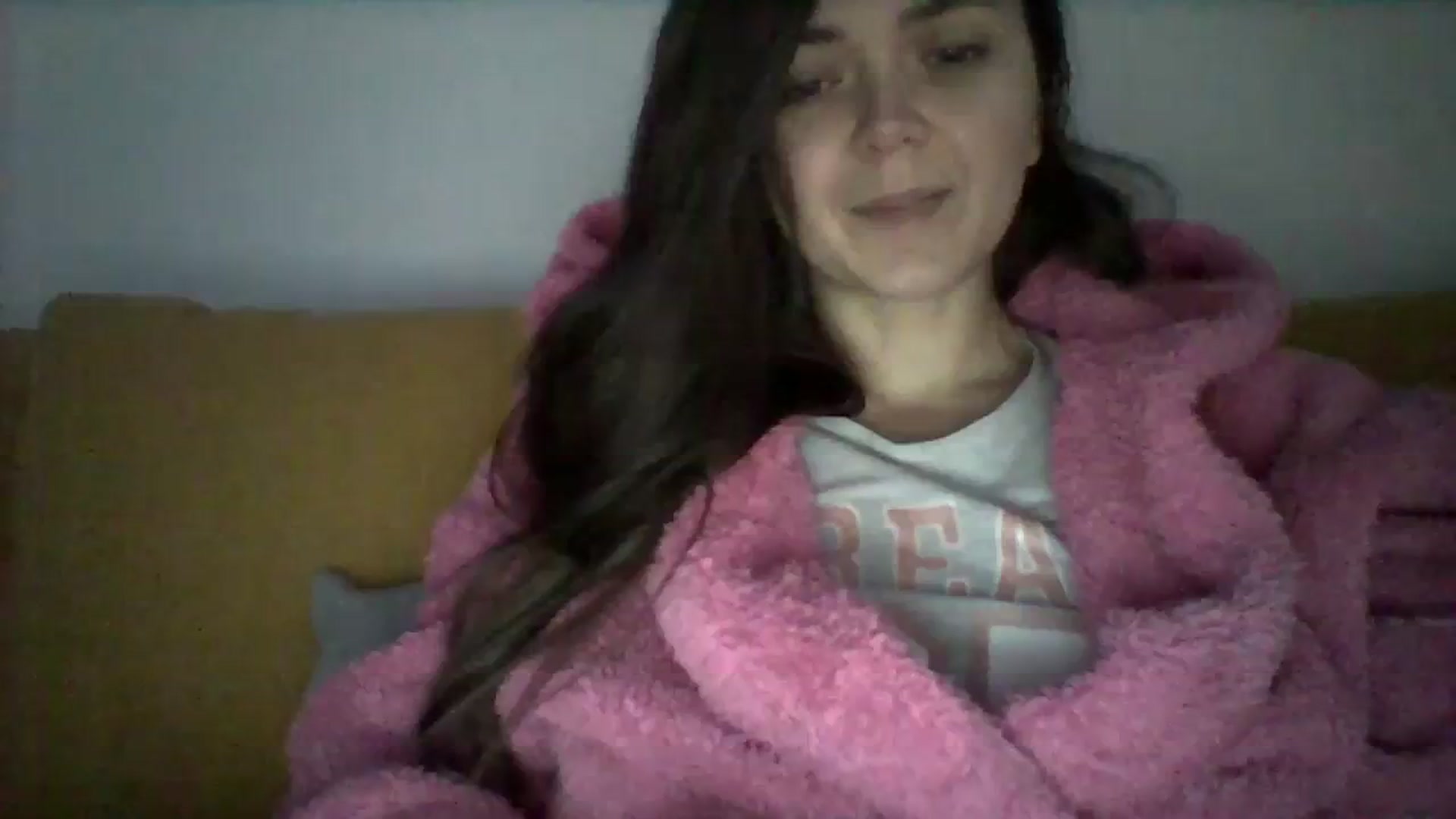 Gallery image thumbnail from Selene18a's myfreecams stream on, 12/25/2023, 11:02 image 1 of 20