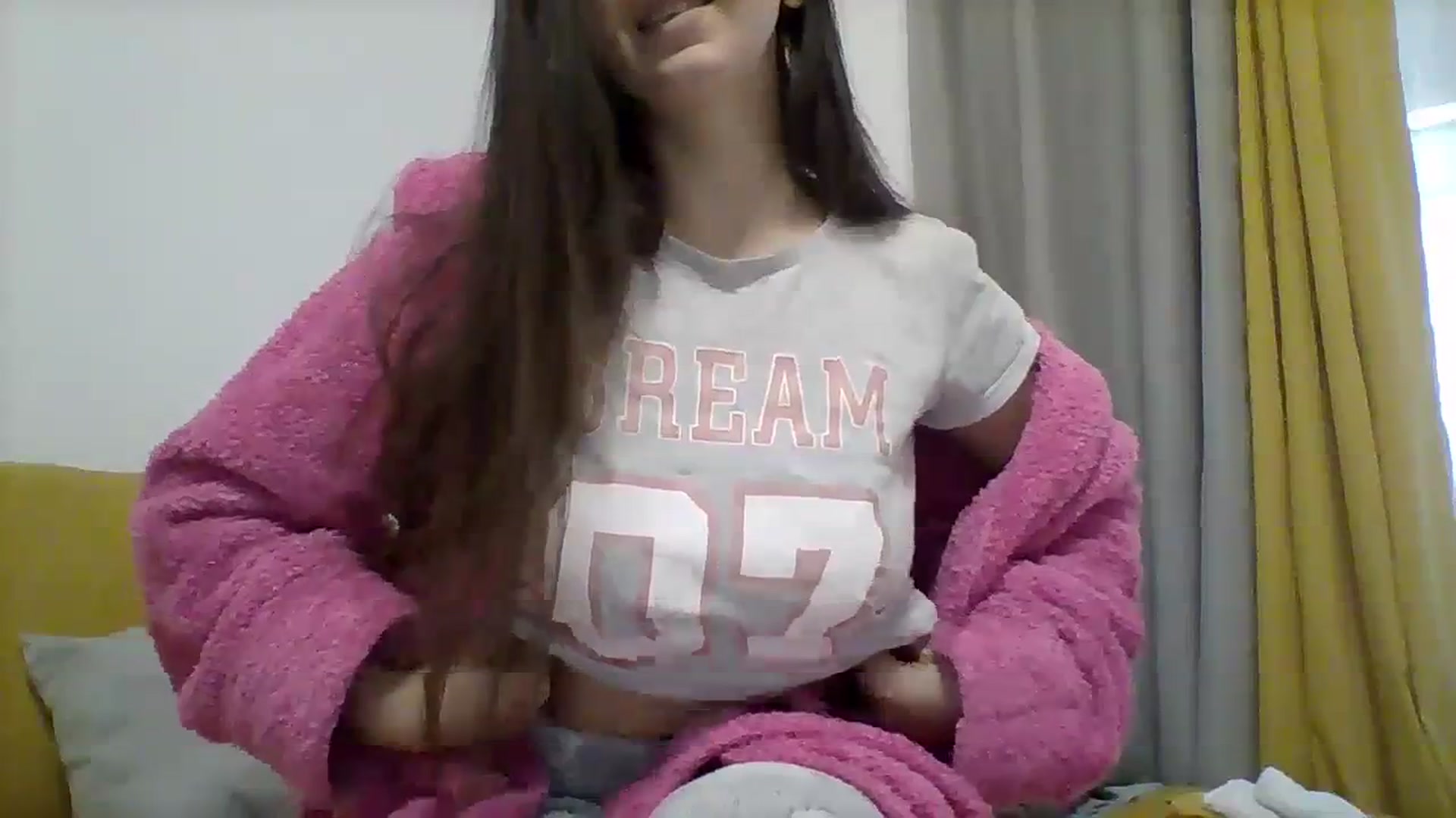 Gallery image thumbnail from Selene18a's myfreecams stream on, 12/25/2023, 11:02 image 4 of 20