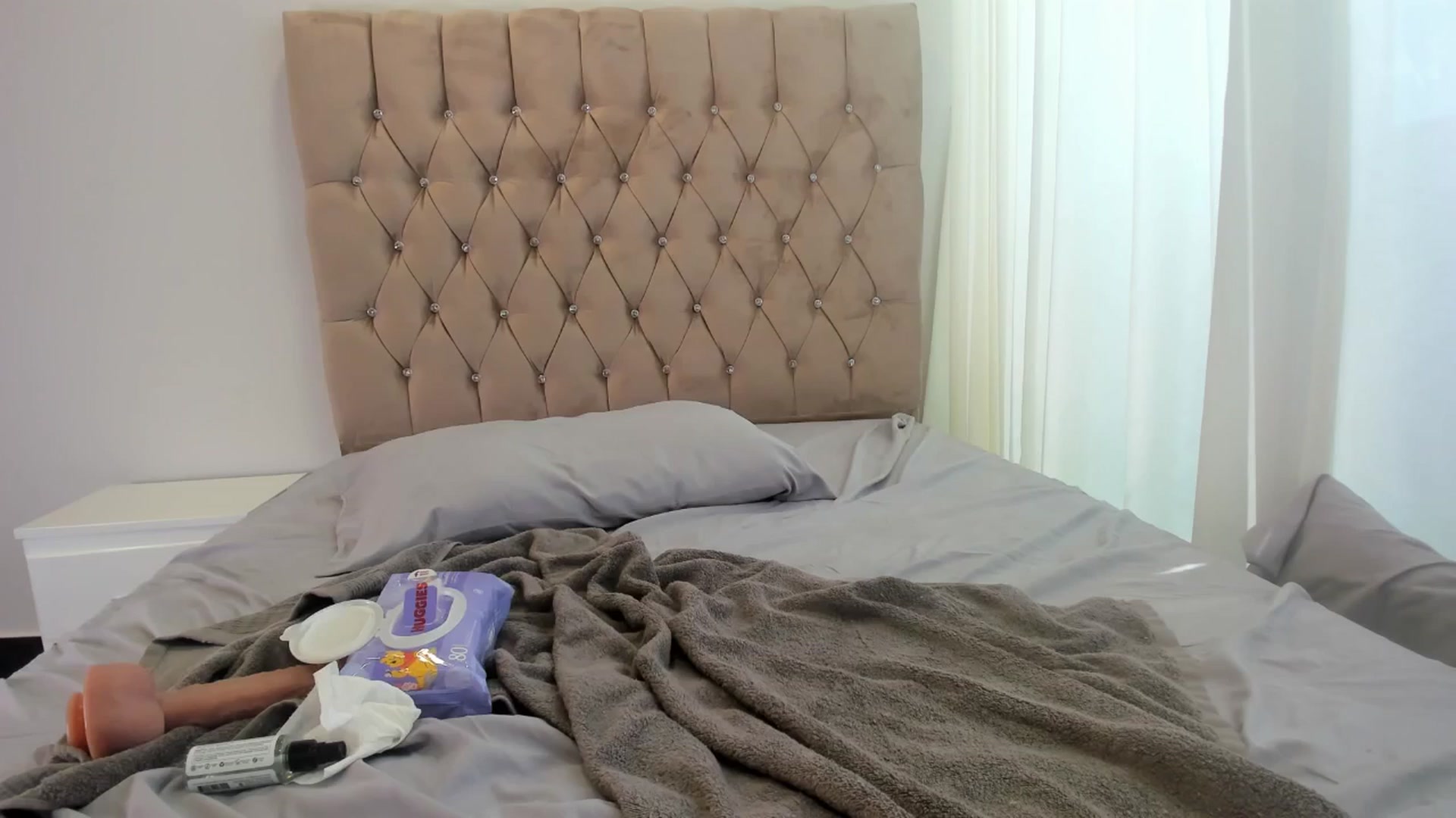 Gallery image thumbnail from SeleneMakris's myfreecams stream on, 09/10/2025, 18:07 image 6 of 20