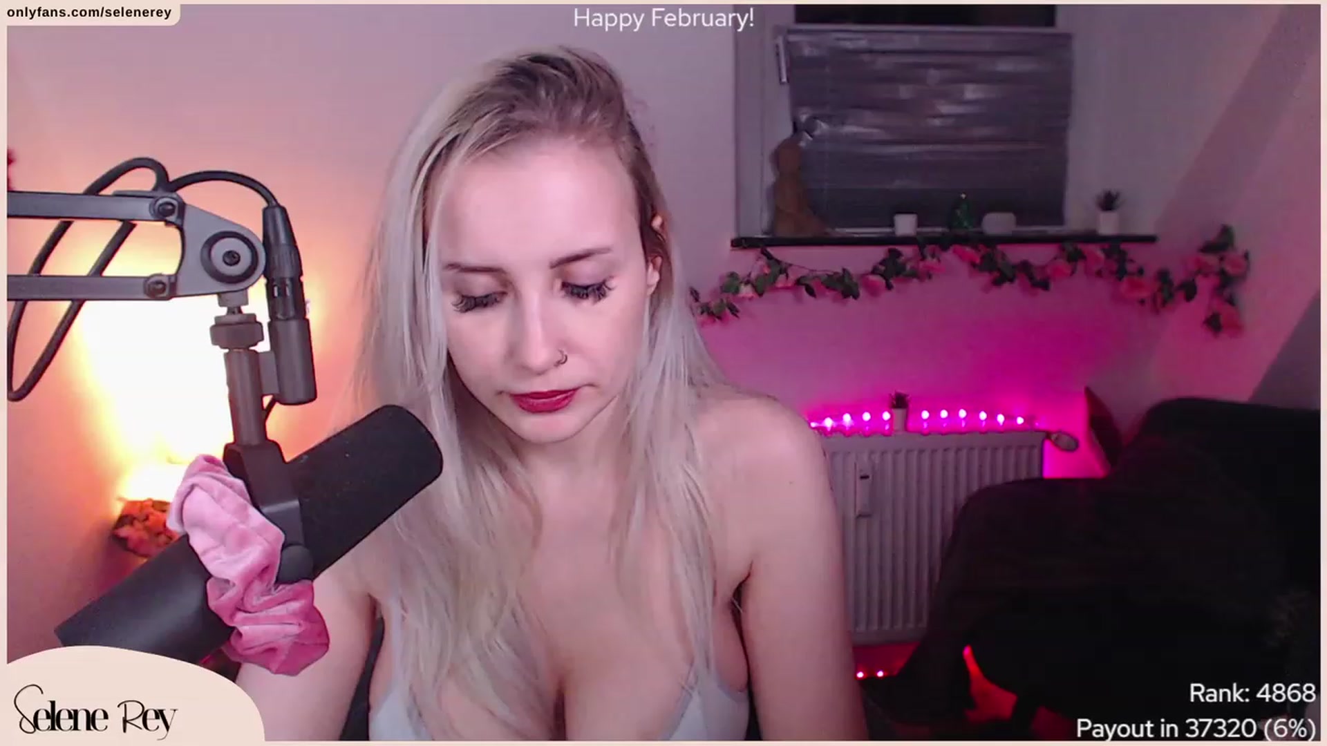 Gallery image thumbnail from SeleneRey's myfreecams stream on, 02/15/2023, 24:46 image 5 of 20