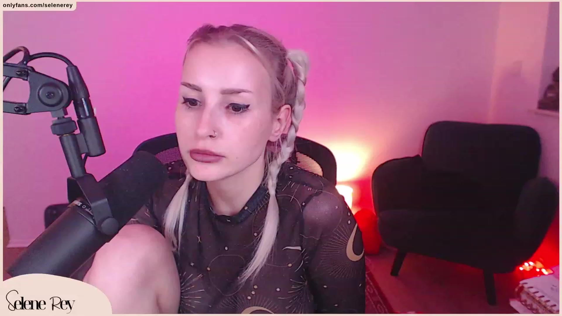 Gallery image thumbnail from SeleneRey's myfreecams stream on, 09/19/2023, 19:09 image 11 of 20