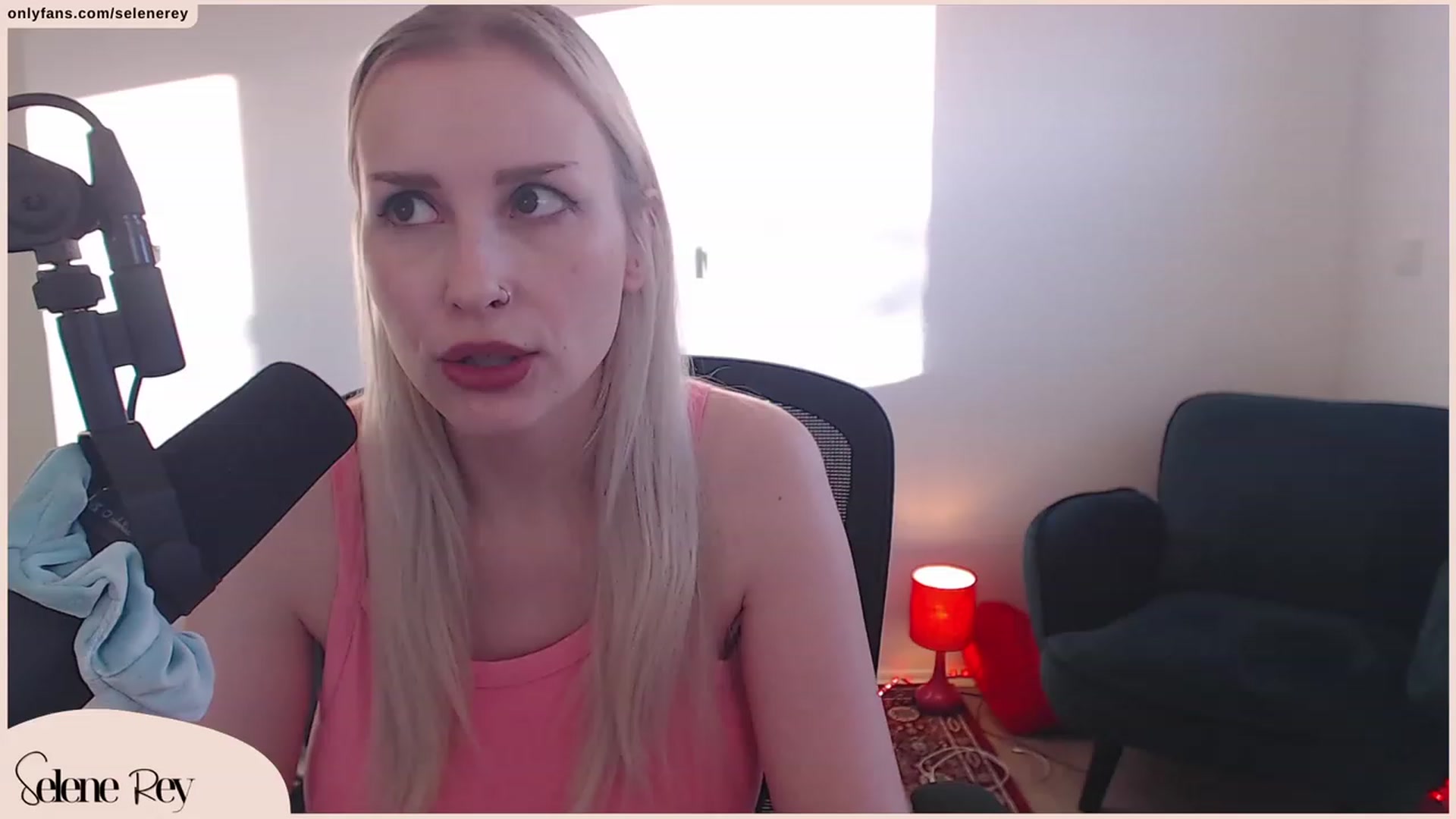 Gallery image thumbnail from SeleneRey's myfreecams stream on, 09/26/2023, 16:24 image 8 of 20