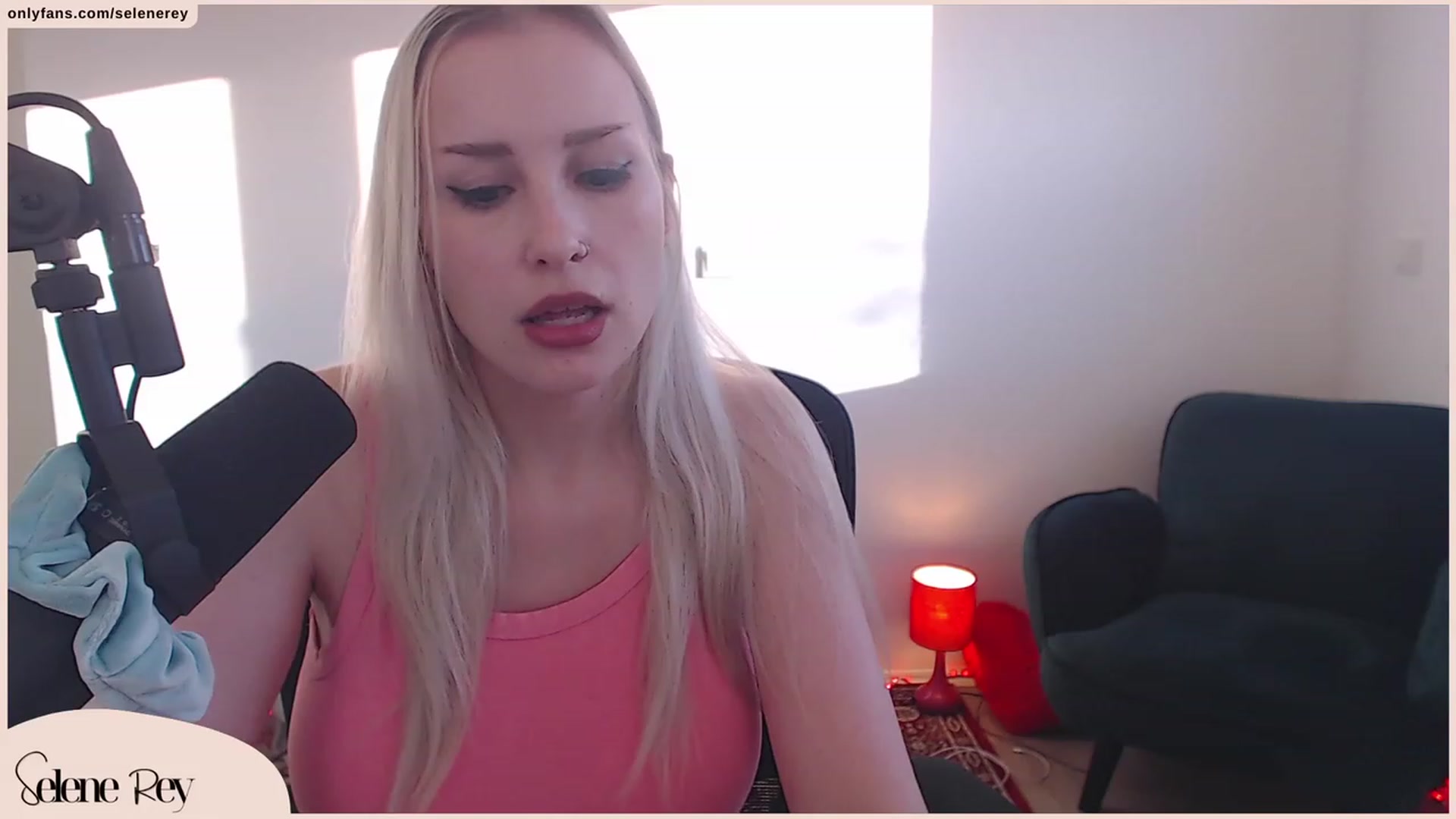Gallery image thumbnail from SeleneRey's myfreecams stream on, 09/26/2023, 16:24 image 7 of 20