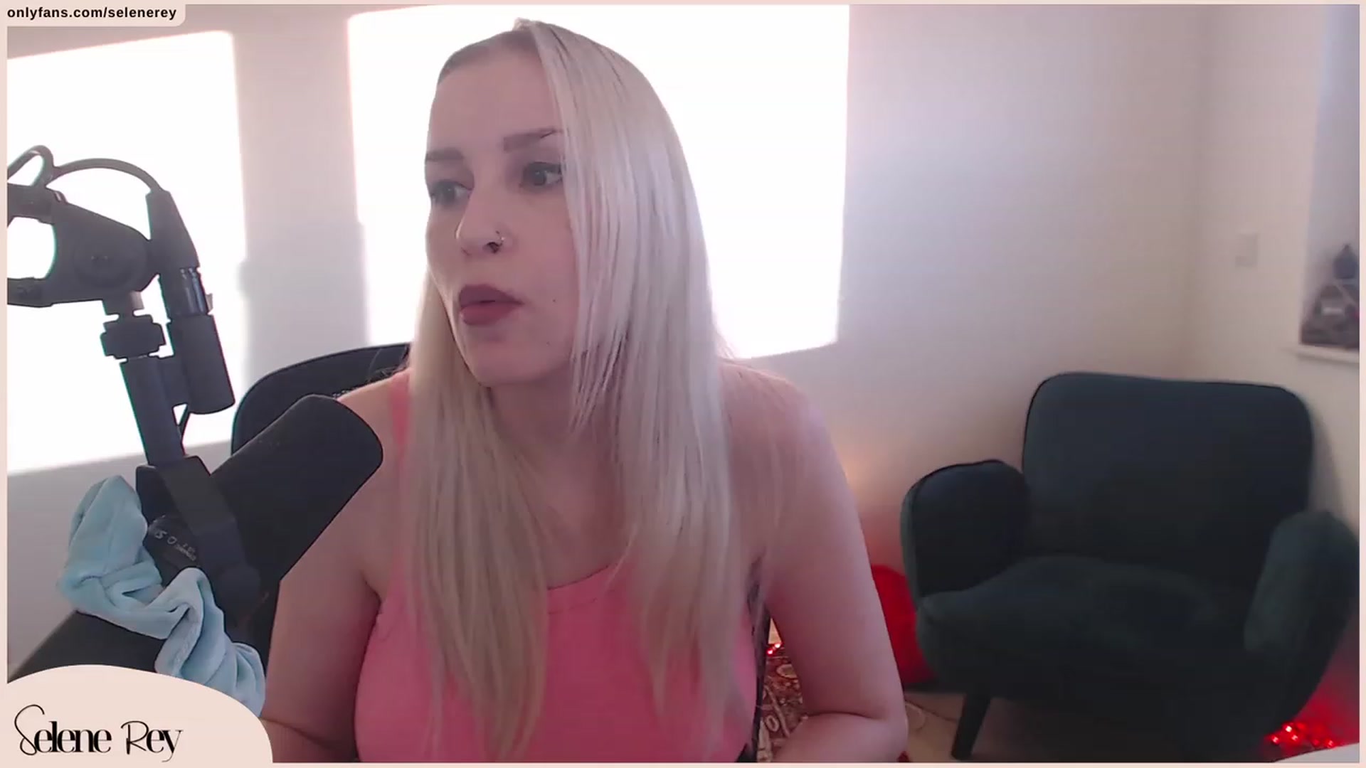 Gallery image thumbnail from SeleneRey's myfreecams stream on, 09/26/2023, 16:24 image 19 of 20
