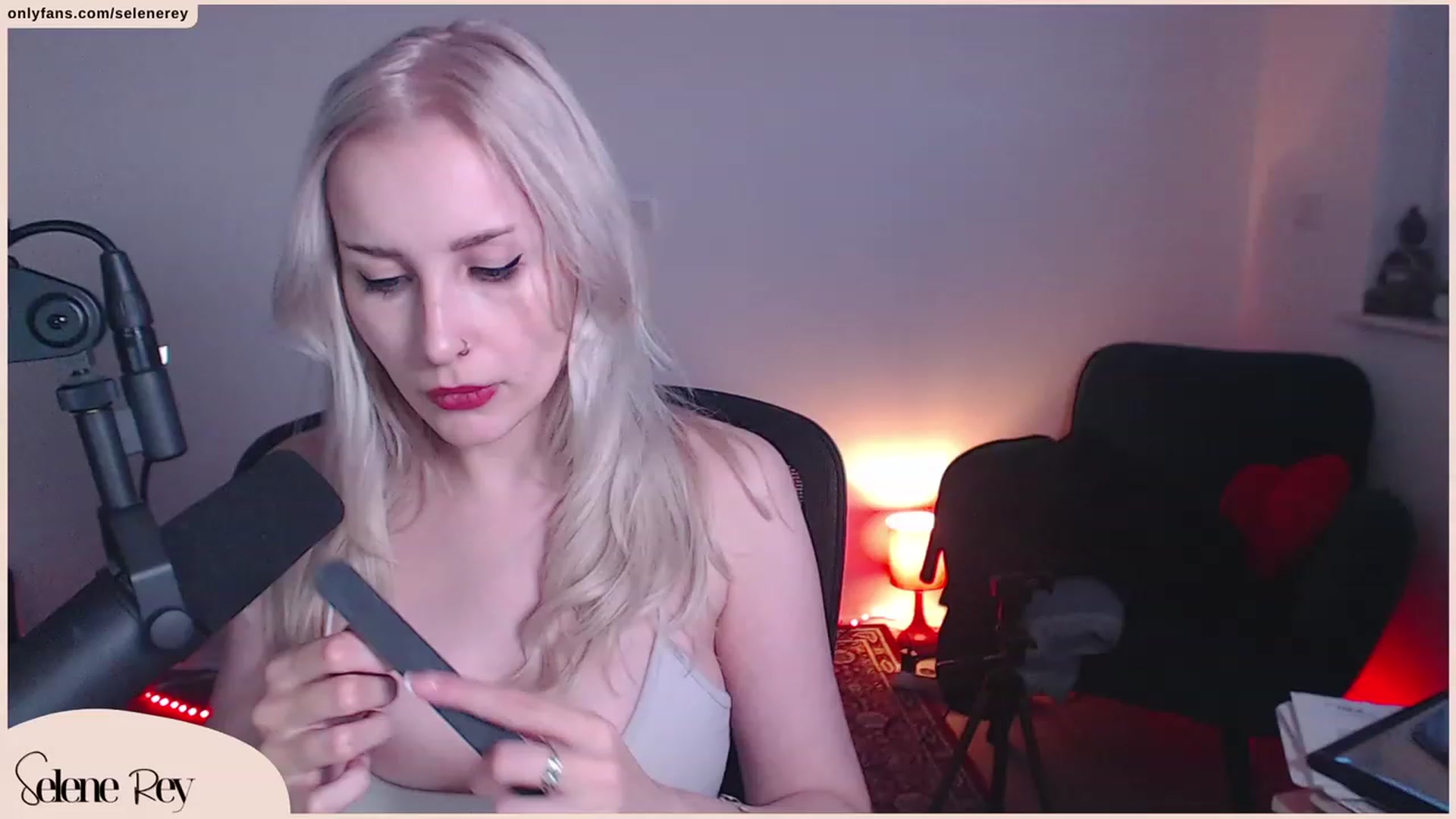 Gallery image thumbnail from SeleneRey's myfreecams stream on, 10/14/2023, 17:00 image 12 of 20