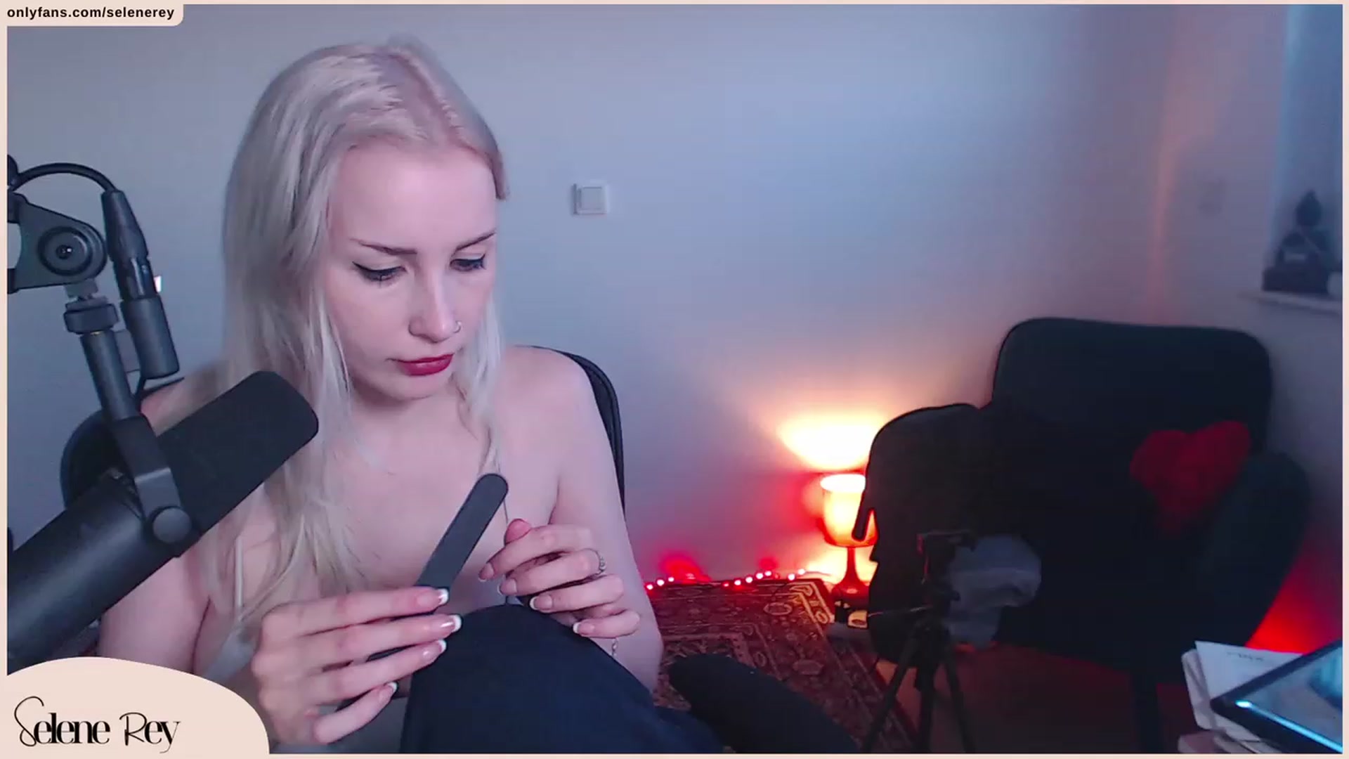 Gallery image thumbnail from SeleneRey's myfreecams stream on, 10/14/2023, 17:00 image 1 of 20