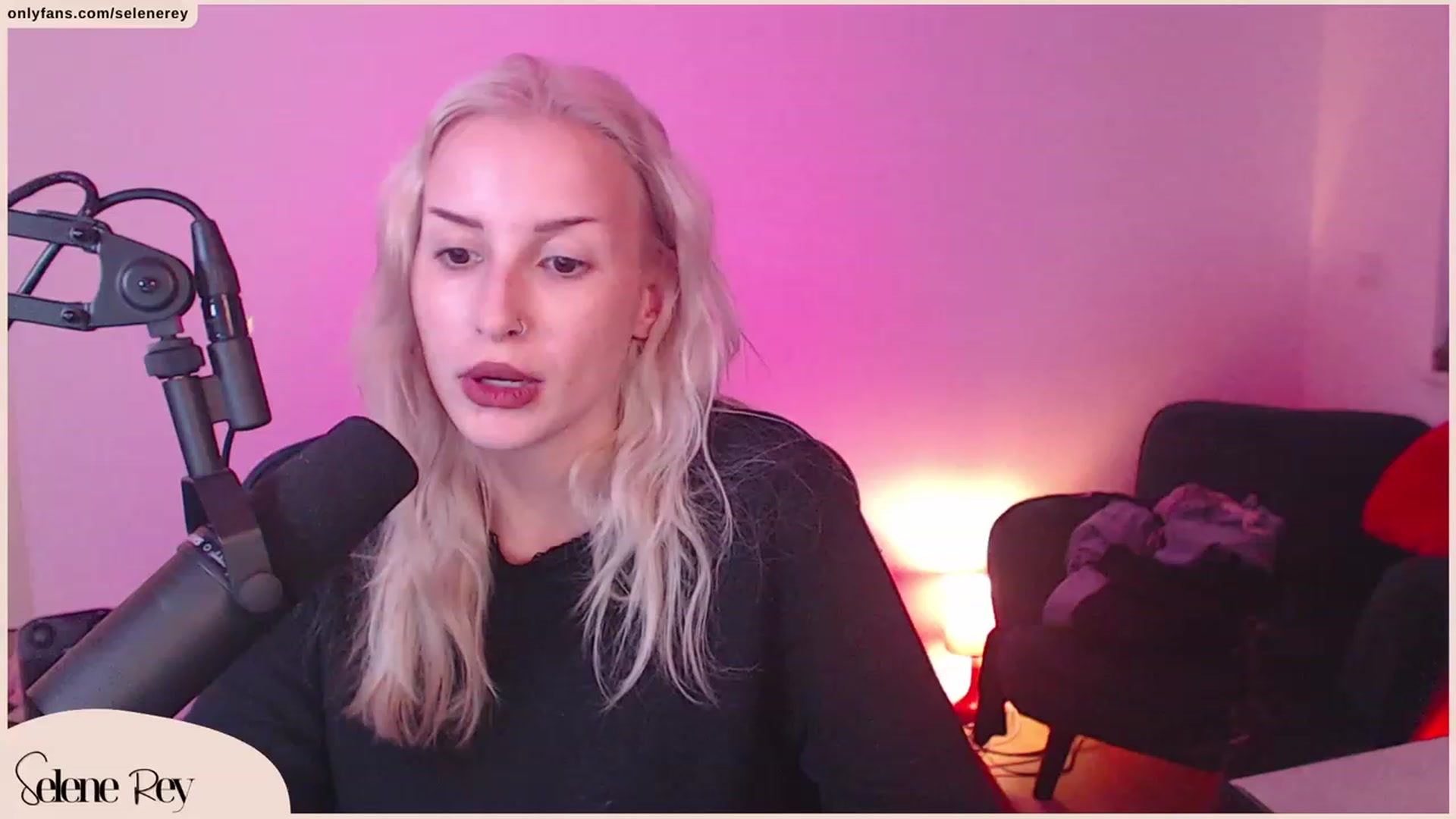 Gallery image thumbnail from SeleneRey's myfreecams stream on, 10/19/2023, 17:14 image 2 of 20