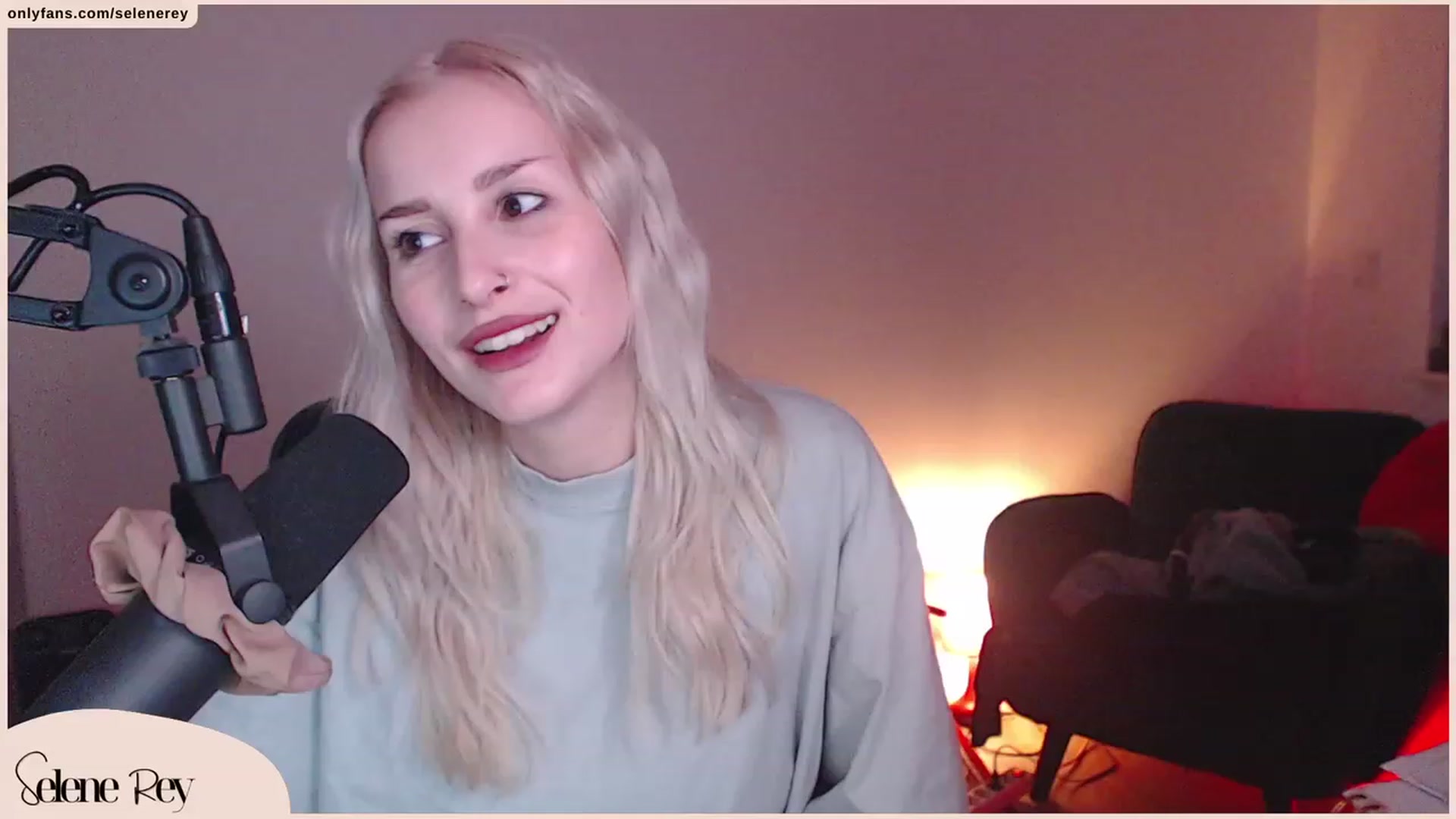 Gallery image thumbnail from SeleneRey's myfreecams stream on, 10/21/2023, 17:02 image 20 of 20