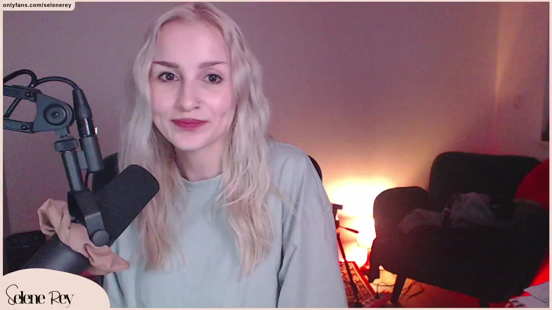 Gallery image thumbnail from SeleneRey's myfreecams stream on, 10/21/2023, 17:02 image 8 of 20