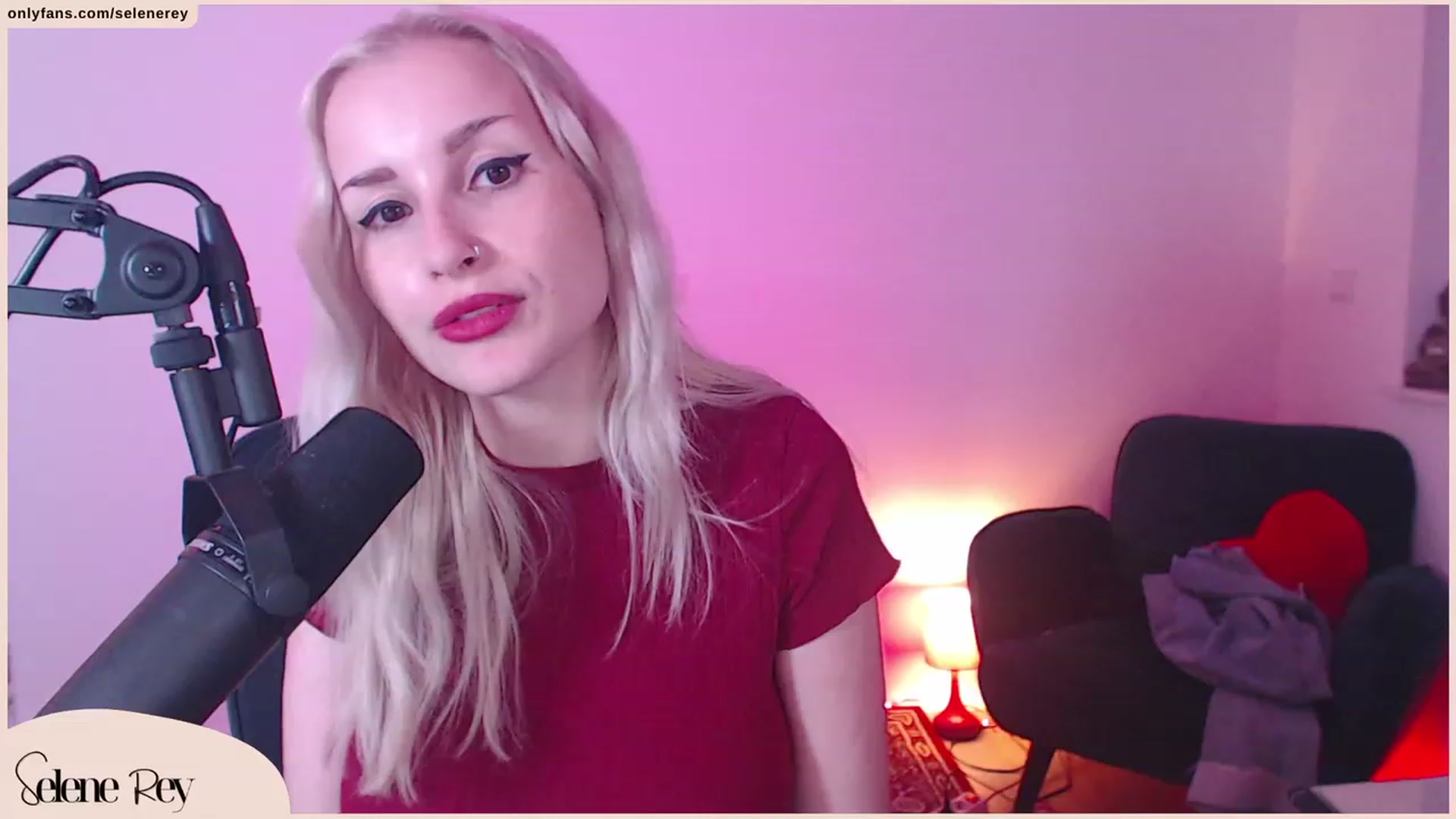 Gallery image thumbnail from SeleneRey's myfreecams stream on, 10/26/2023, 16:55 image 10 of 20
