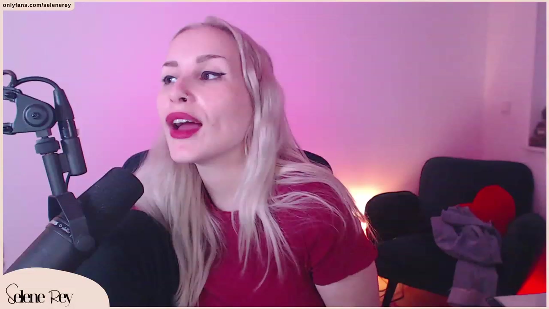 Gallery image thumbnail from SeleneRey's myfreecams stream on, 10/26/2023, 16:55 image 8 of 20