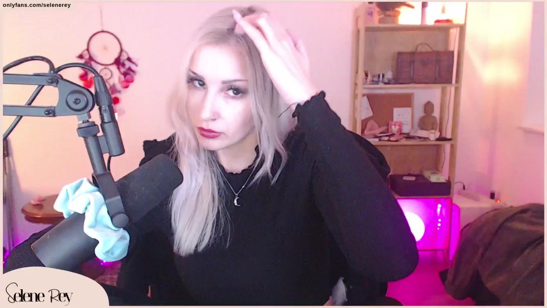Gallery image thumbnail from SeleneRey's myfreecams stream on, 03/23/2024, 19:19 image 6 of 20