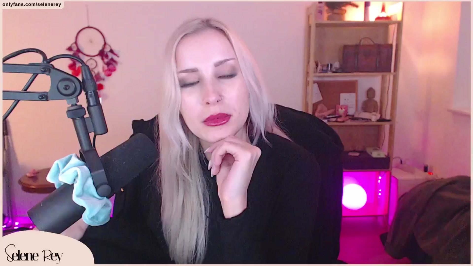 Gallery image thumbnail from SeleneRey's myfreecams stream on, 03/23/2024, 19:19 image 5 of 20