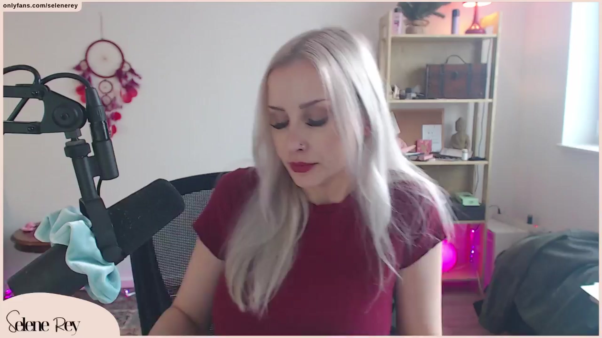 Gallery image thumbnail from SeleneRey's myfreecams stream on, 03/24/2024, 13:47 image 5 of 20