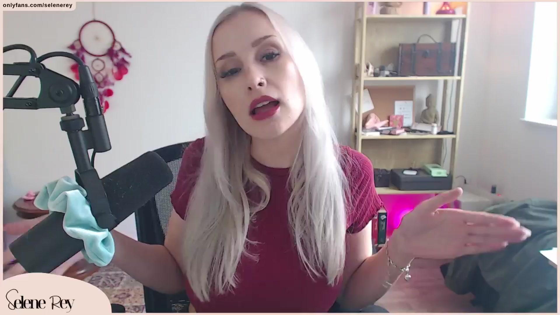Gallery image thumbnail from SeleneRey's myfreecams stream on, 03/24/2024, 13:47 image 9 of 20