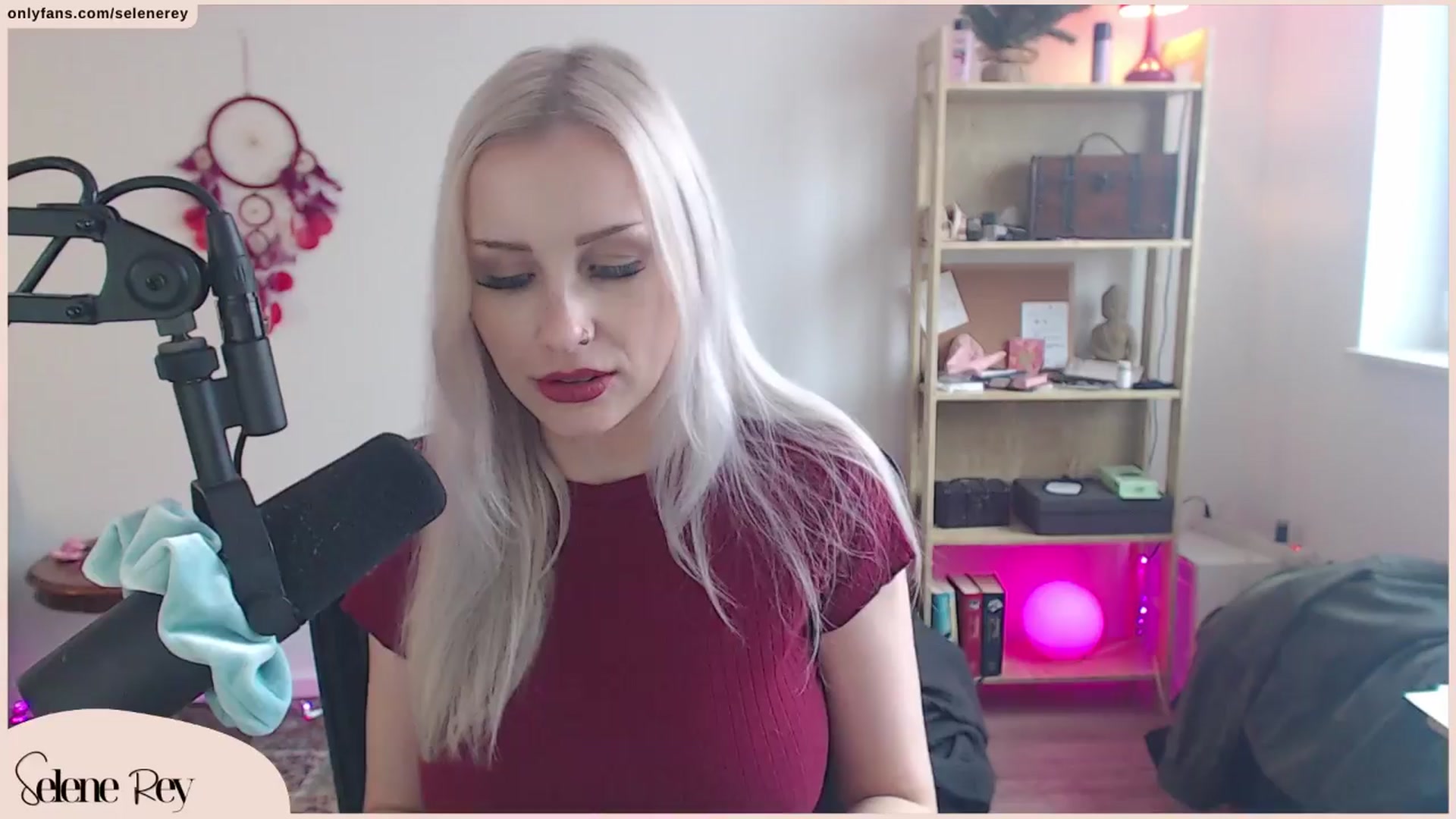 Gallery image thumbnail from SeleneRey's myfreecams stream on, 03/24/2024, 13:47 image 4 of 20