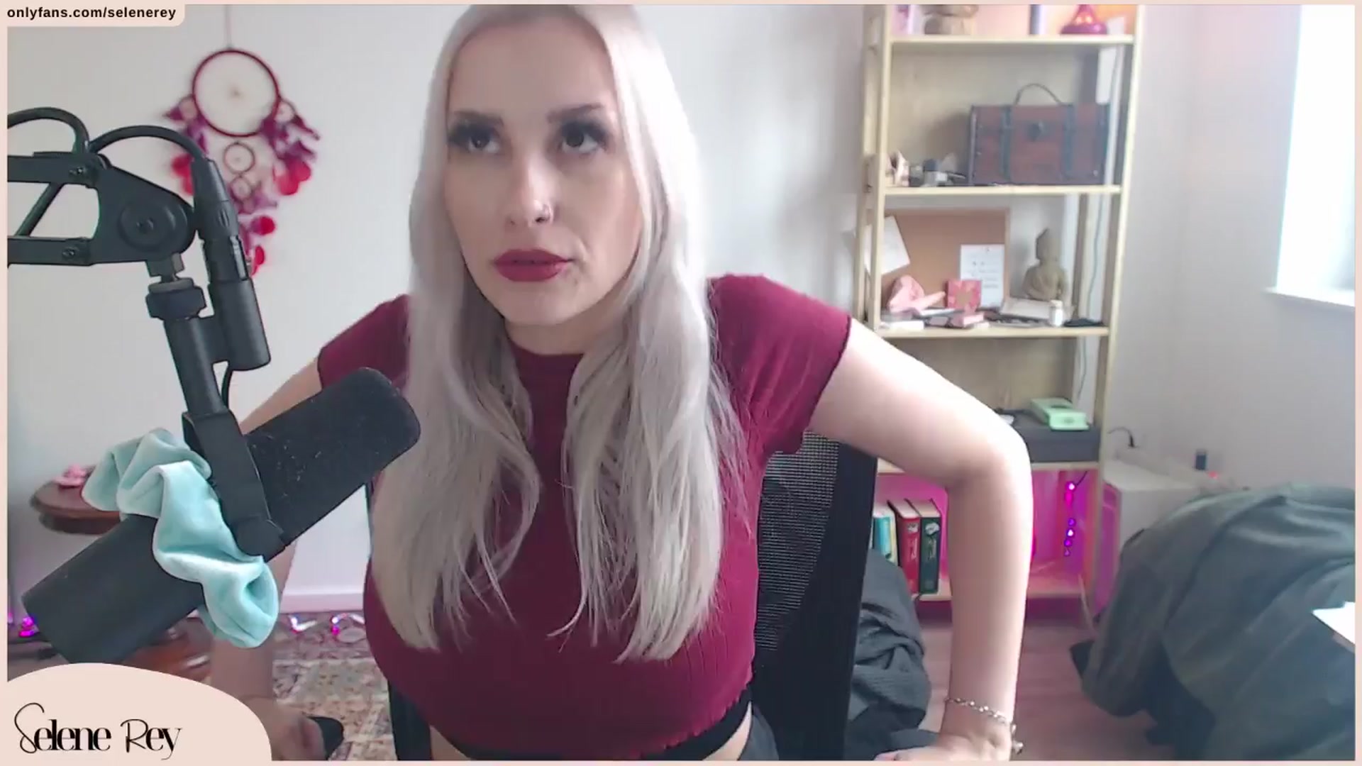 Gallery image thumbnail from SeleneRey's myfreecams stream on, 03/24/2024, 13:47 image 10 of 20