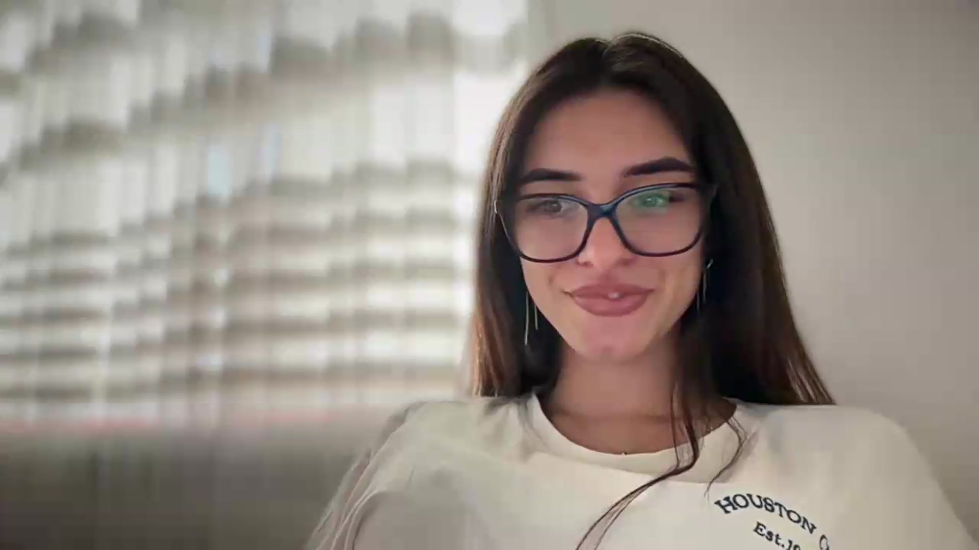 Gallery image thumbnail from Selene_Muse's myfreecams stream on, 08/16/2026, 08:52 image 13 of 20