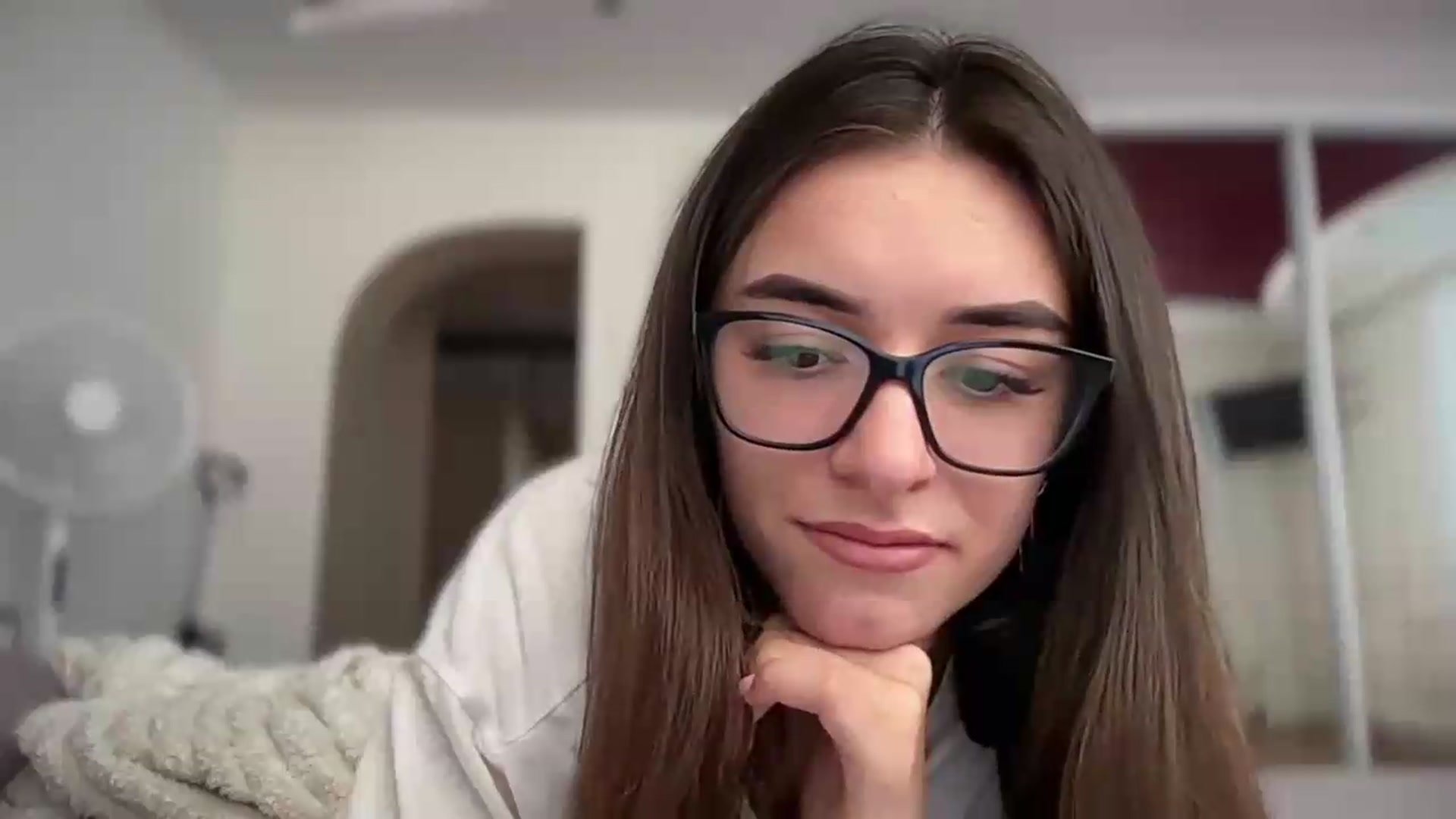 Gallery image thumbnail from Selene_Muse's myfreecams stream on, 08/16/2026, 08:52 image 9 of 20