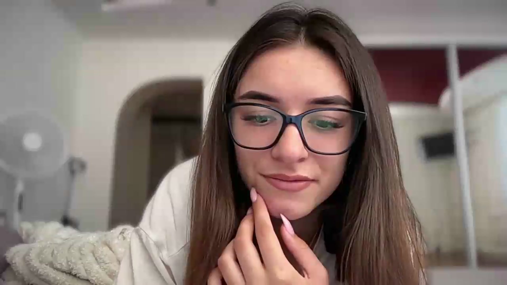 Gallery image thumbnail from Selene_Muse's myfreecams stream on, 08/16/2026, 08:52 image 8 of 20
