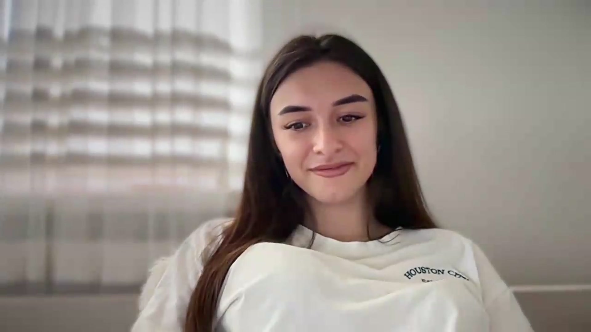 Gallery image thumbnail from Selene_Muse's myfreecams stream on, 08/16/2026, 10:31 image 19 of 20