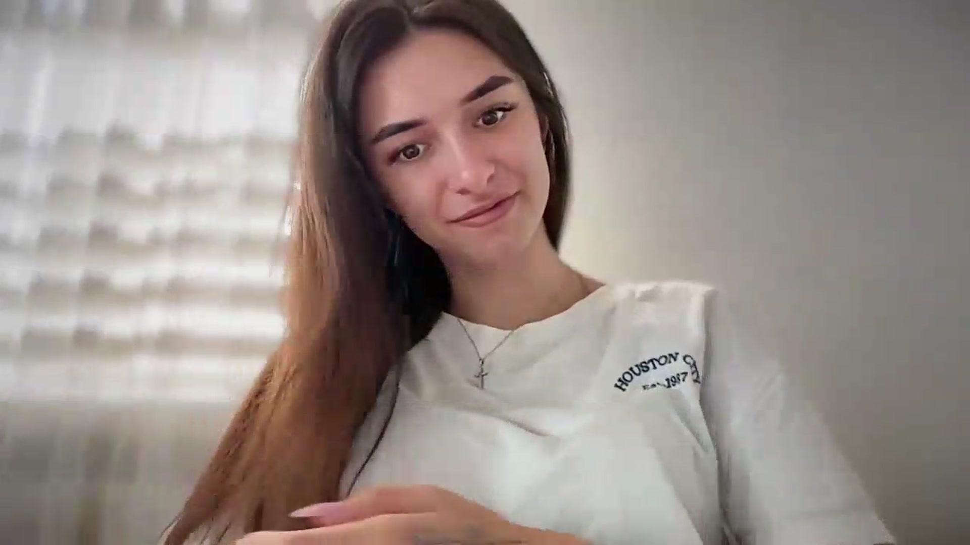 Gallery image thumbnail from Selene_Muse's myfreecams stream on, 08/16/2026, 12:37 image 7 of 20