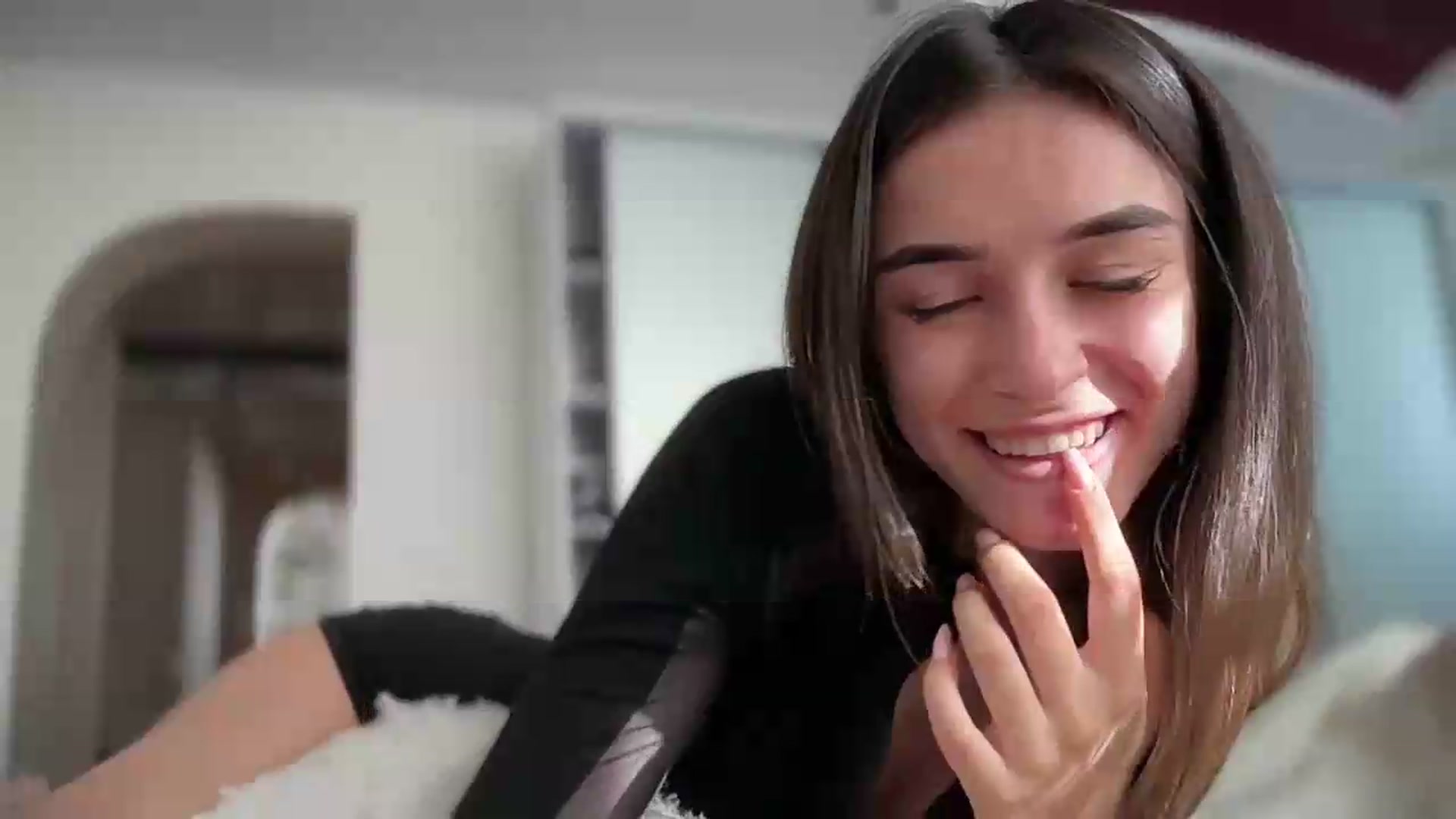 Gallery image thumbnail from Selene_Muse's myfreecams stream on, 08/16/2026, 15:14 image 9 of 20