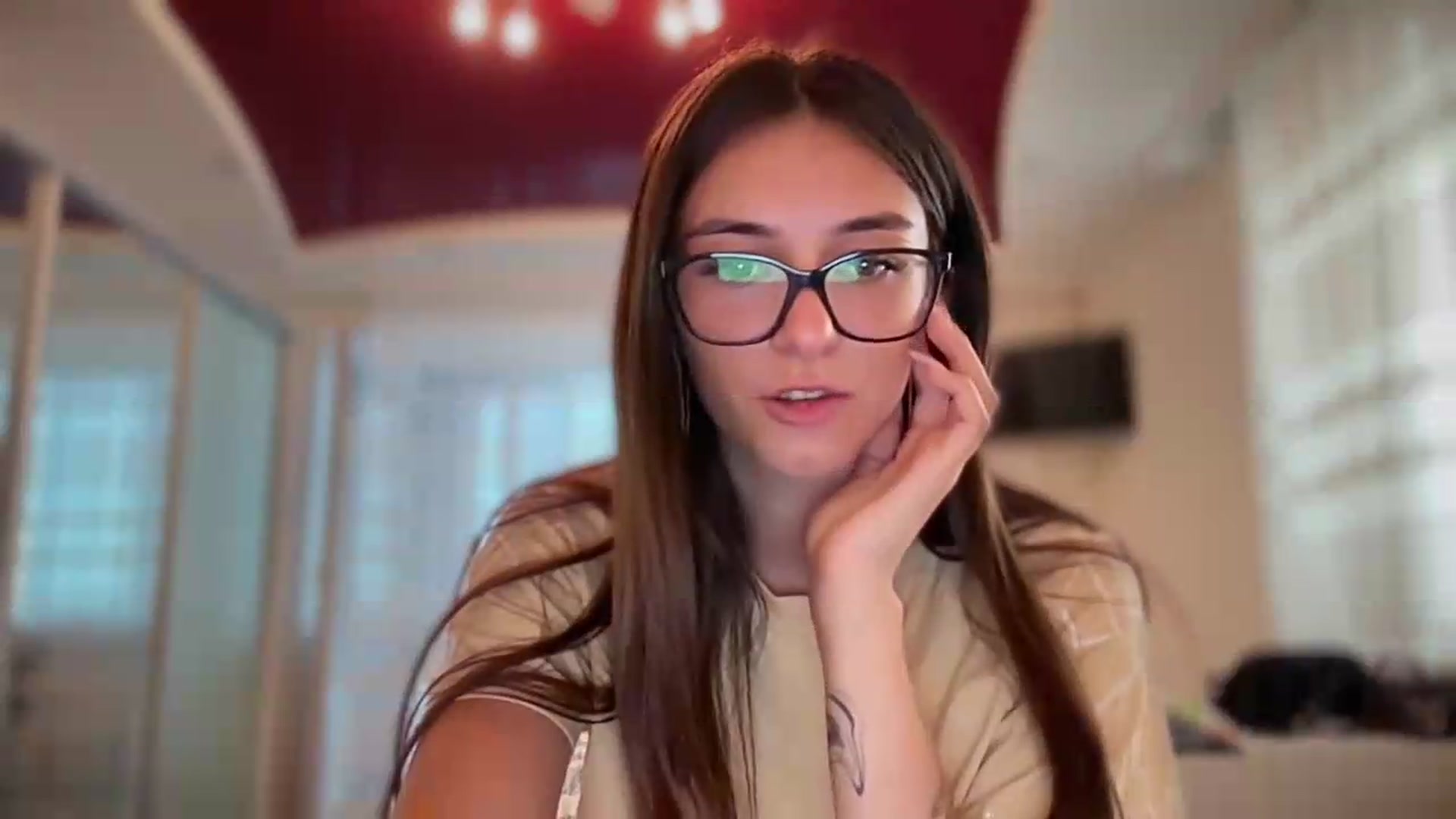 Gallery image thumbnail from Selene_Muse's myfreecams stream on, 08/28/2026, 16:20 image 5 of 20
