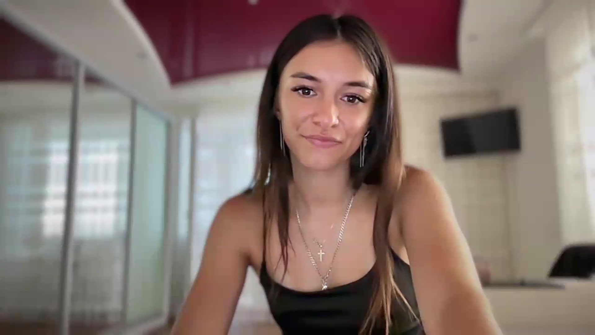 Gallery image thumbnail from Selene_Muse's myfreecams stream on, 09/01/2026, 10:34 image 18 of 20